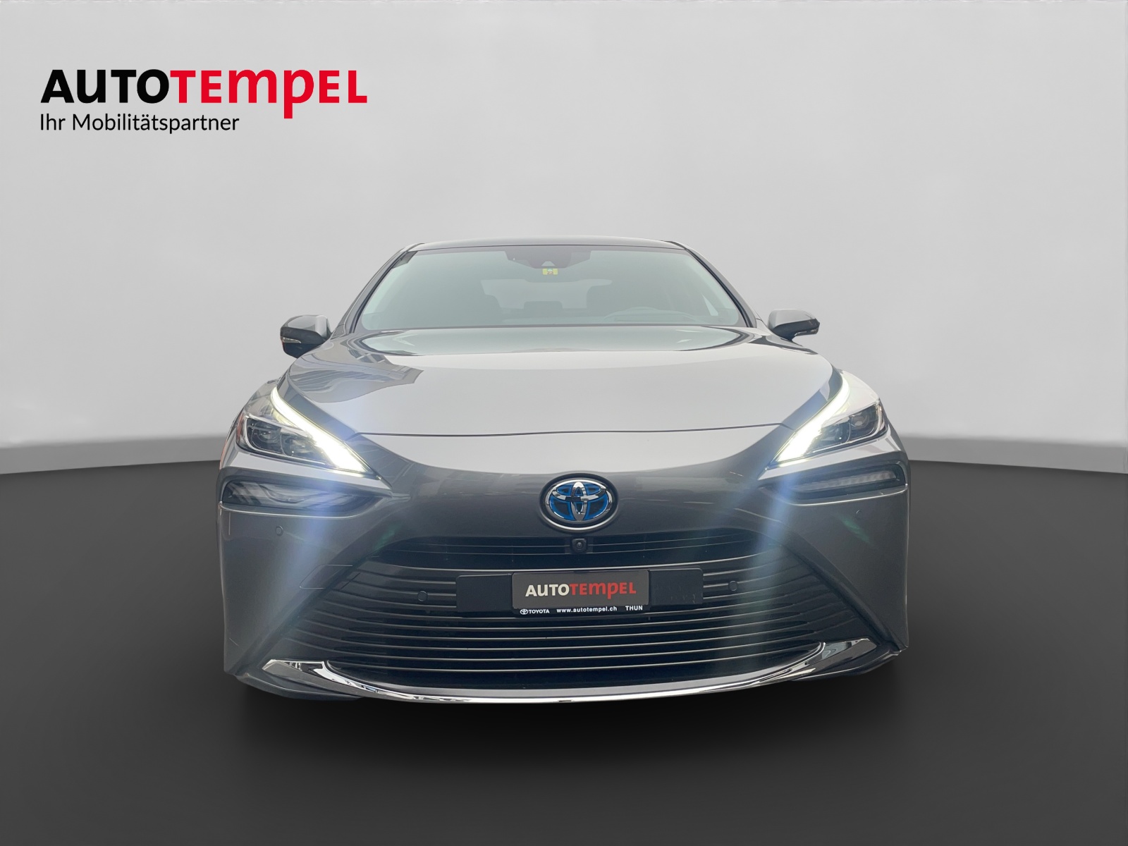 TOYOTA Mirai Fuel Cell Platinum 41635/000-image-9