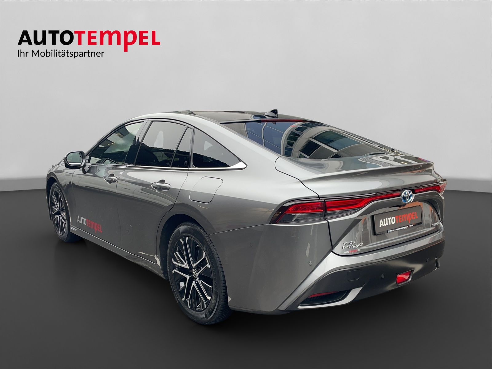 TOYOTA Mirai Fuel Cell Platinum 41635/000-showroom-element-2