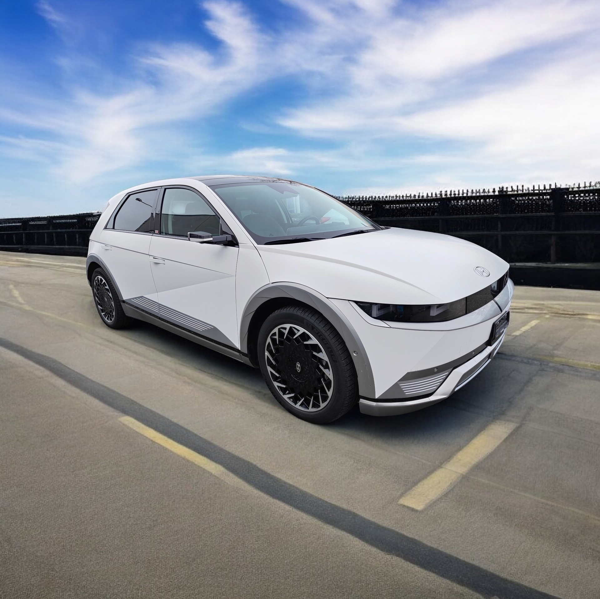 HYUNDAI Ioniq 5 77kWh Vertex 4WD-image-1