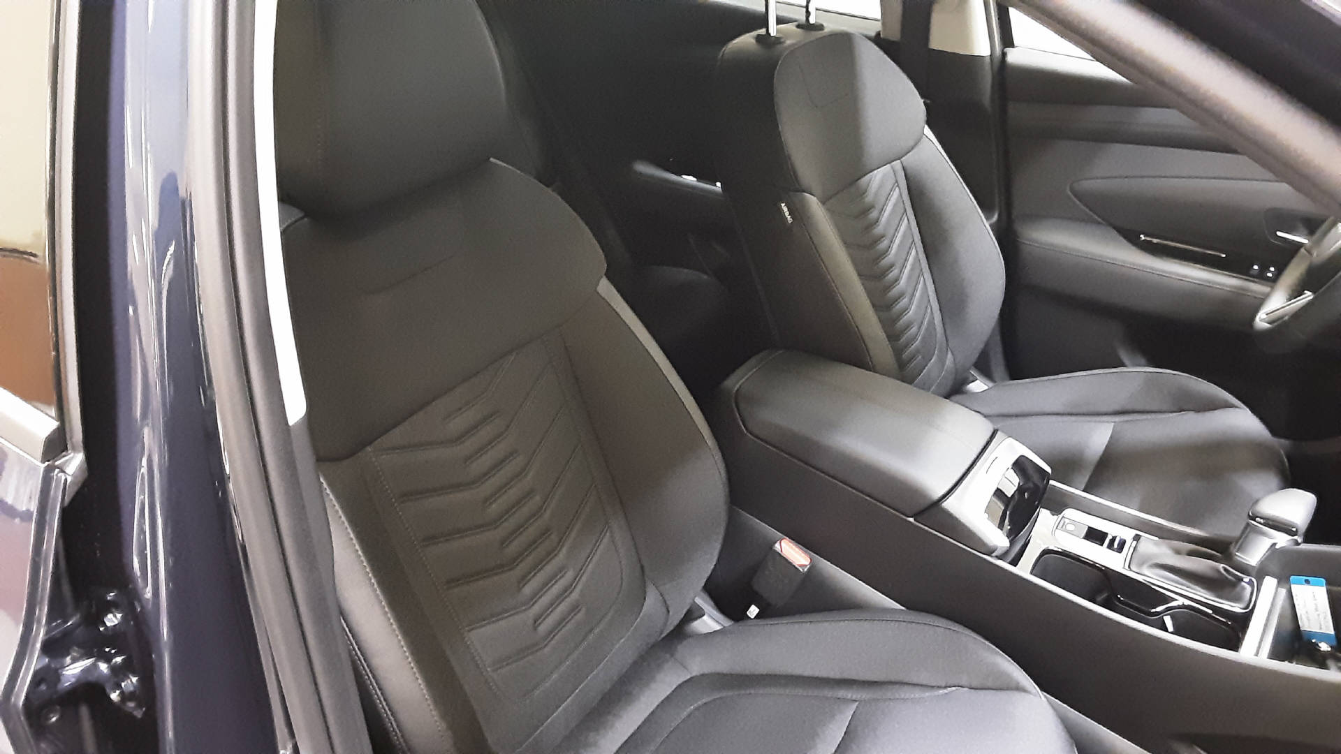 HYUNDAI Tucson 1.6 T-GDi Amplia 4WD-image-13