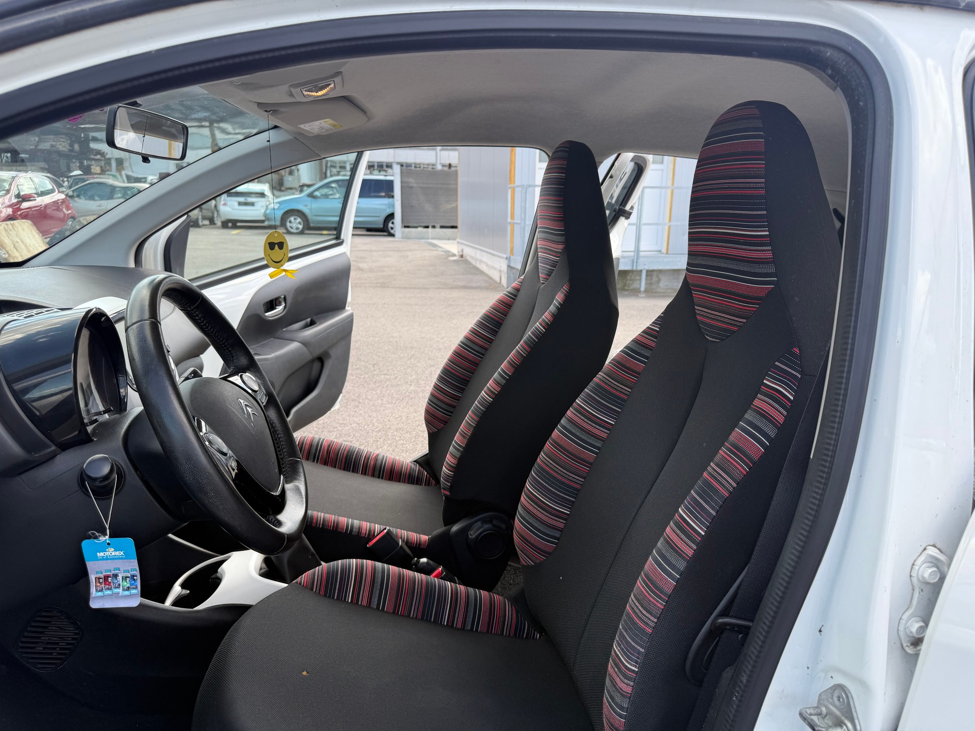 CITROEN C1 1.2 VTi Shine Edition-image-20