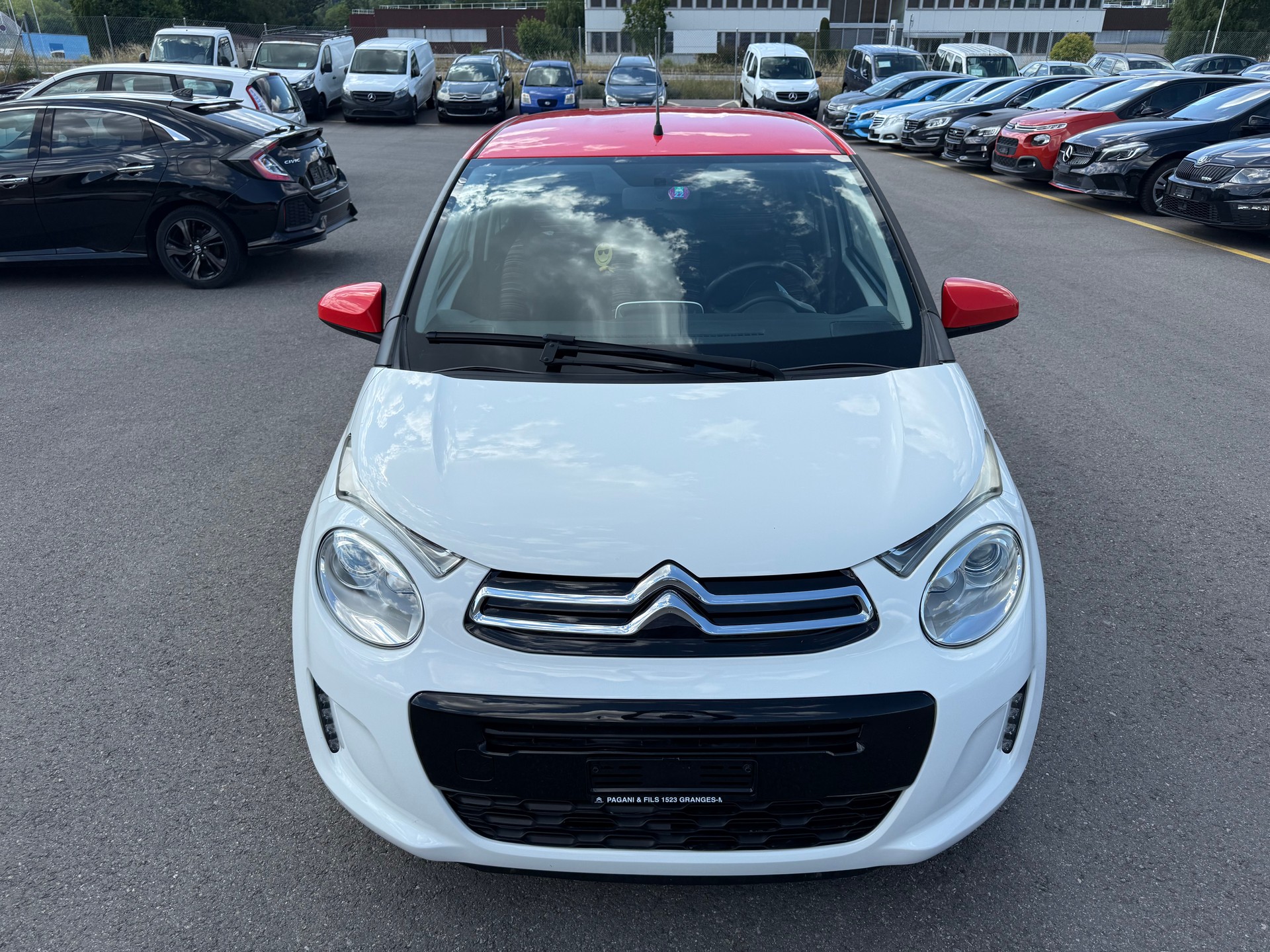 CITROEN C1 1.2 VTi Shine Edition-image-4