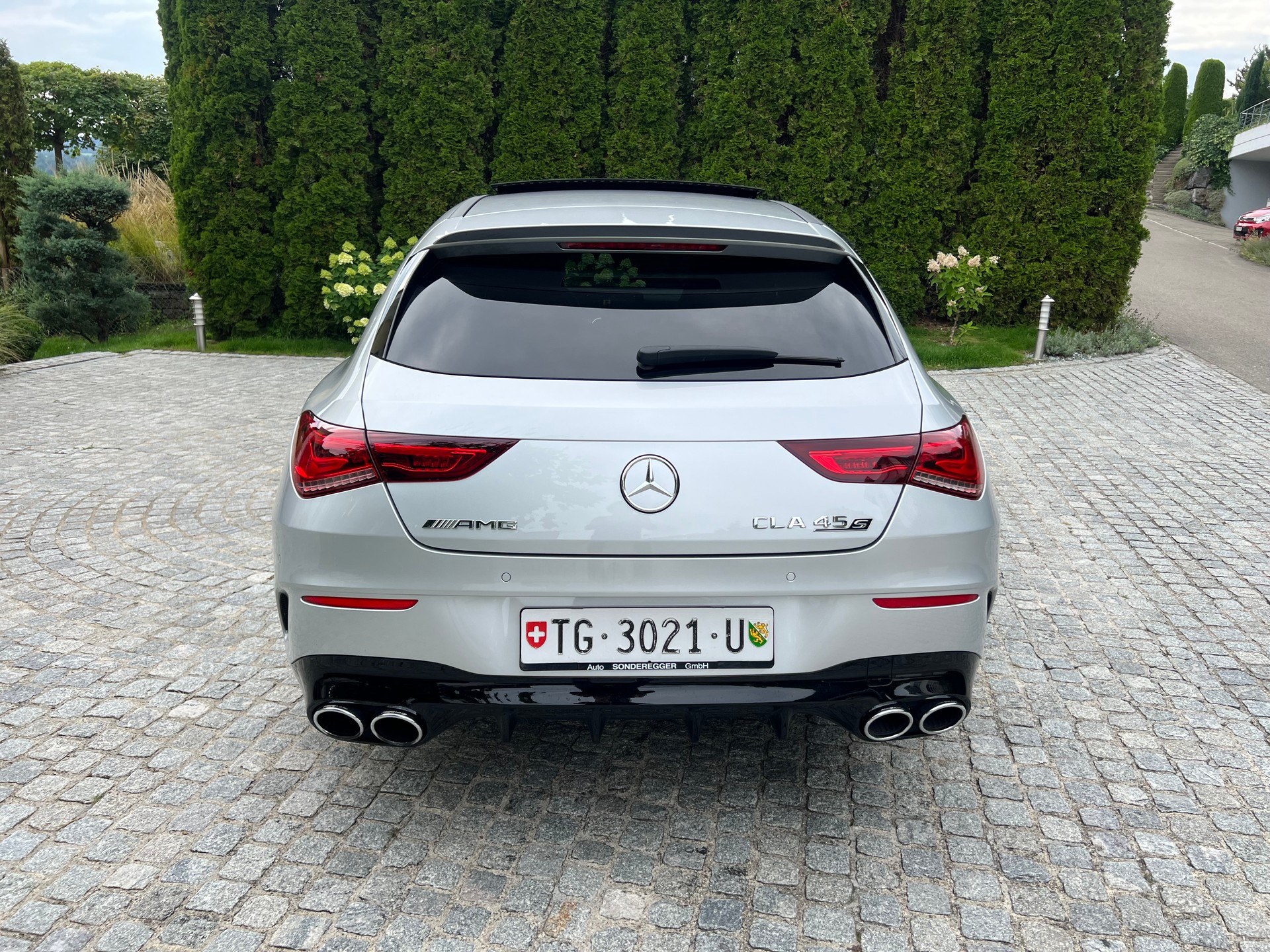 MERCEDES-BENZ CLA Shooting Brake 45 S AMG 4Matic+ 8G-DCT-showroom-element-3