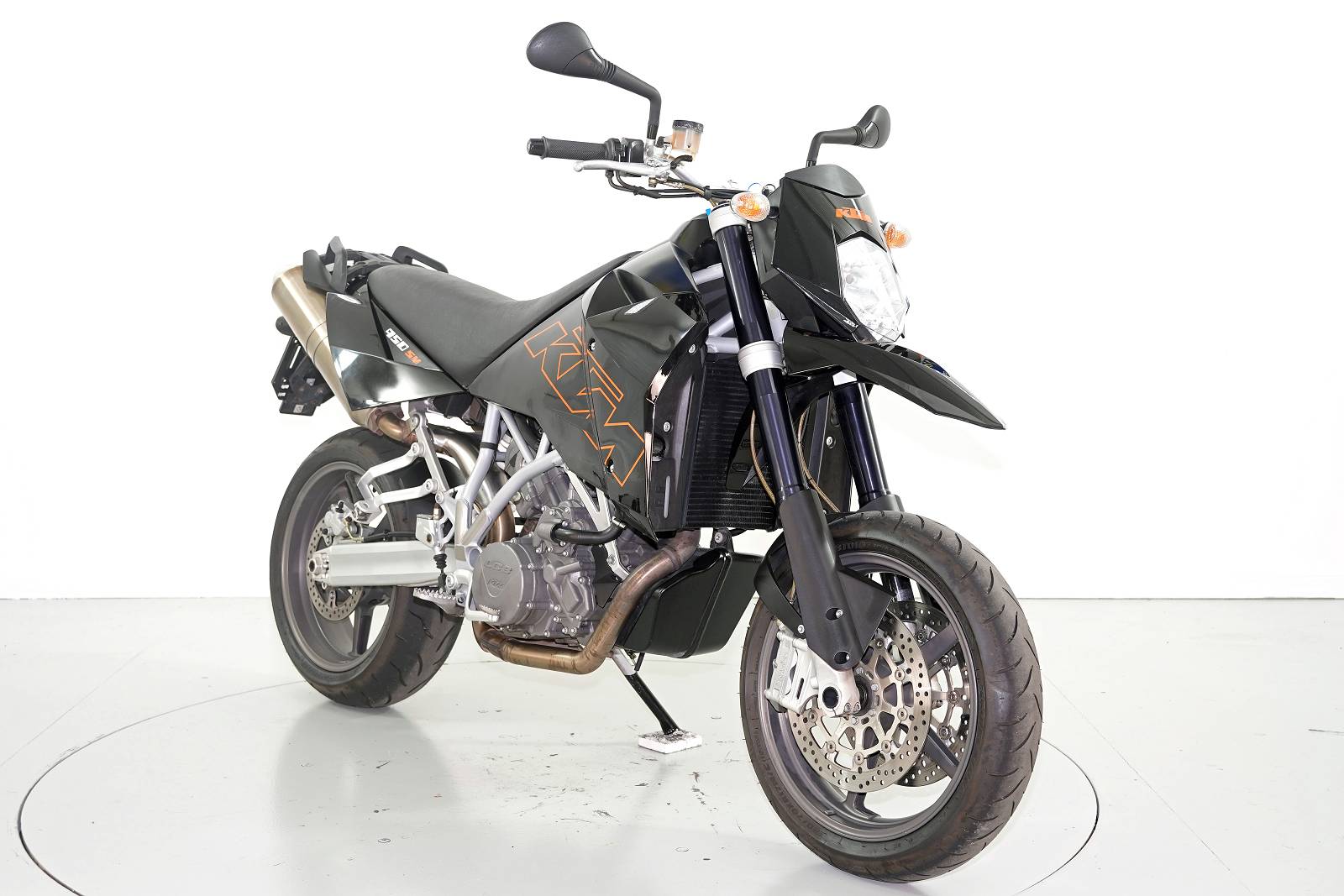 KTM 950 Supermoto-image-1