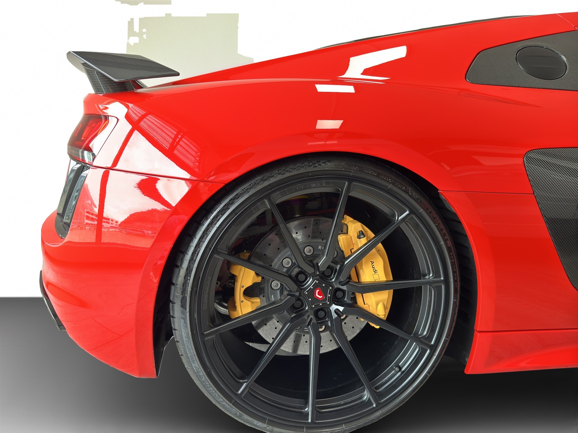 AUDI R8 Plus Dynamitrot Capristo Vossen KW-image-10