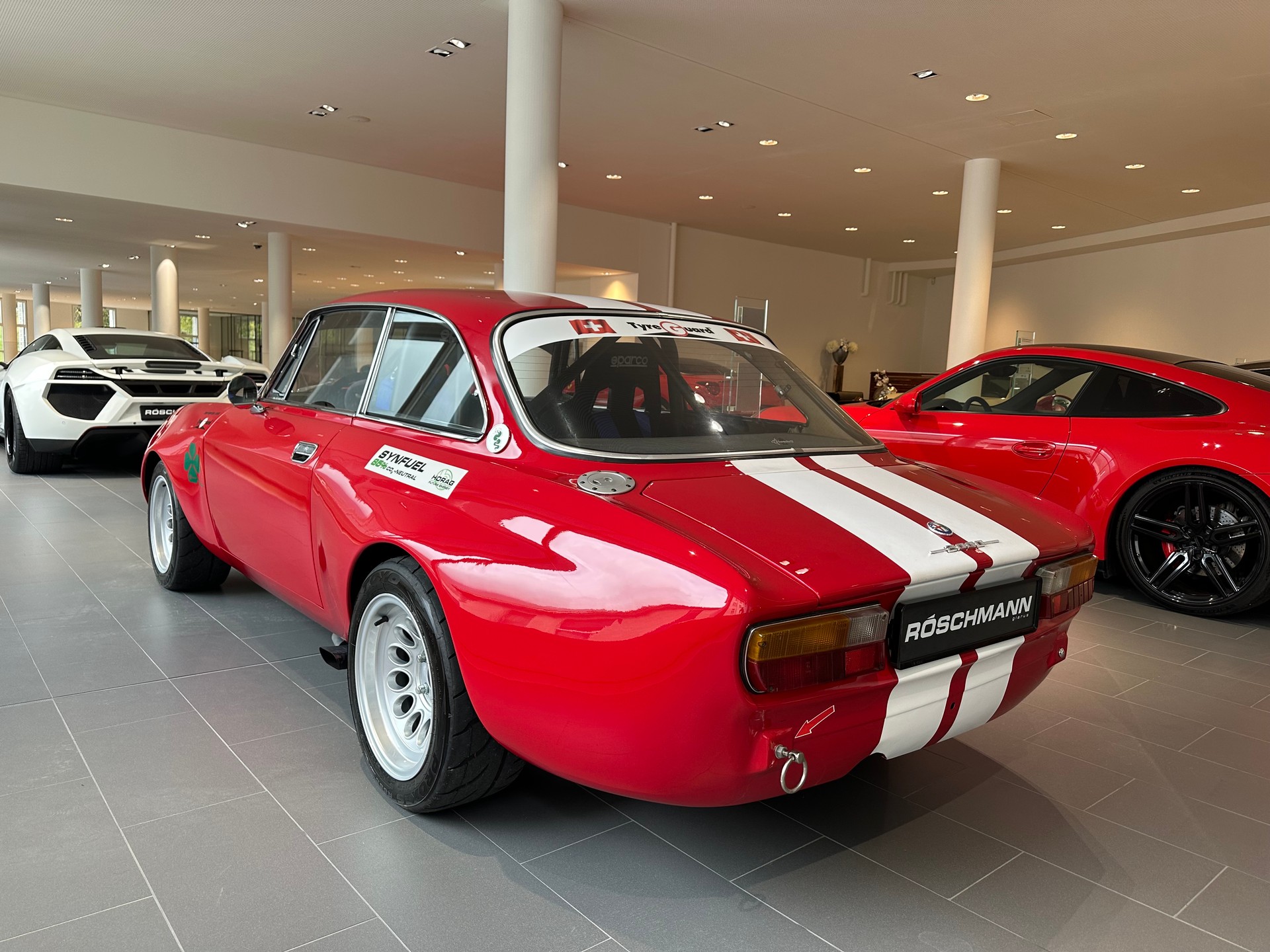 ALFA ROMEO 2000 GTV Bertone-showroom-element-3
