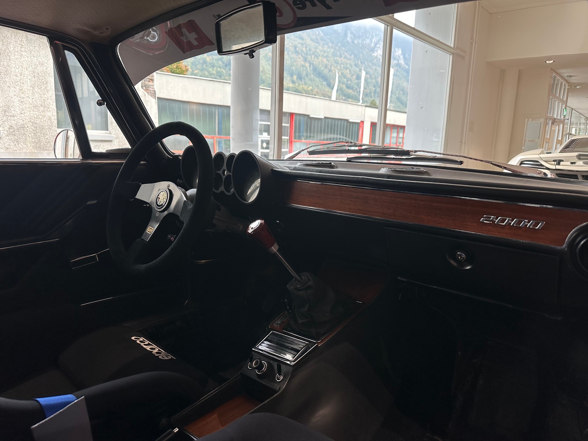ALFA ROMEO 2000 GTV Bertone-image-9