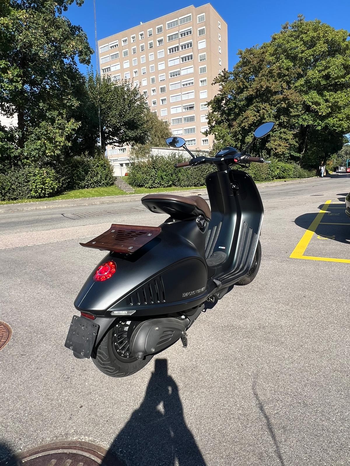 PIAGGIO Vespa 946 125 i.e. Emporio Armani ABS-image-2