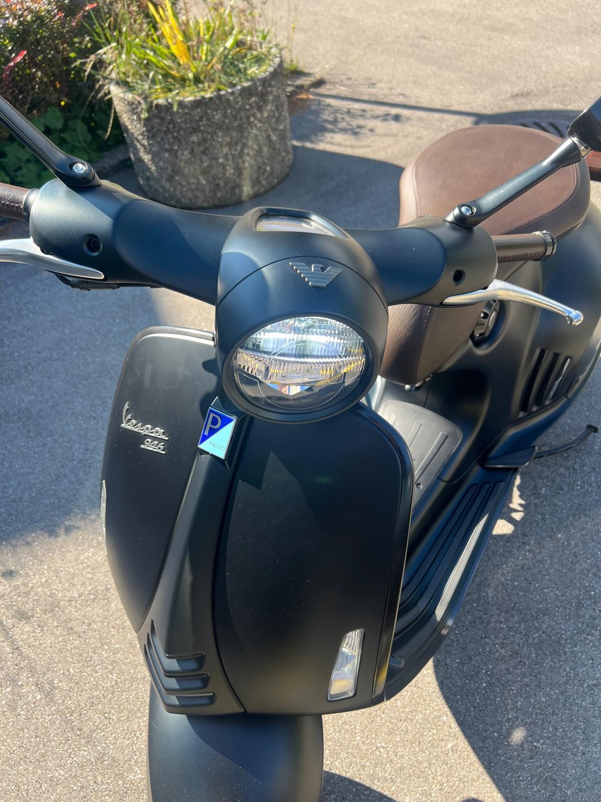 PIAGGIO Vespa 946 125 i.e. Emporio Armani ABS-image-6