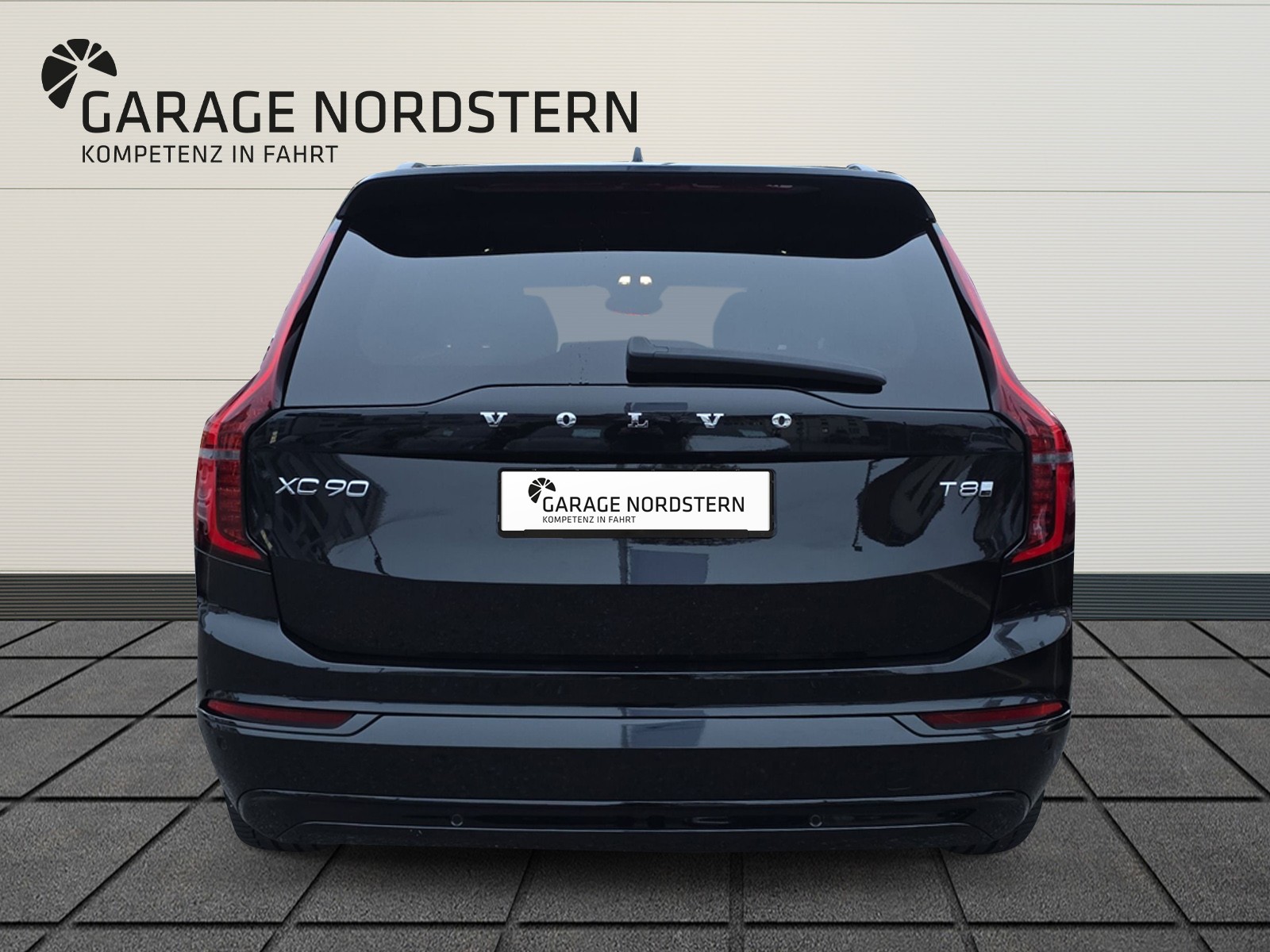 VOLVO XC90 2.0 T8 TE Ultra Dark eAWD-showroom-element-3