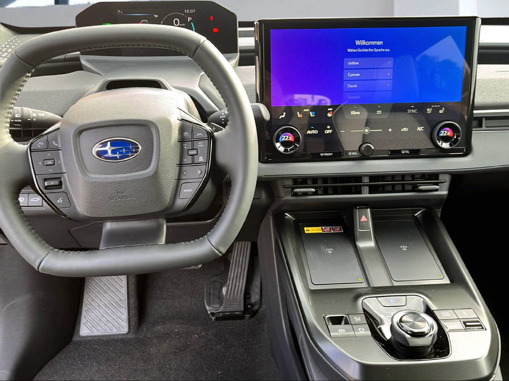 SUBARU Solterra eV Luxury AWD-image-8