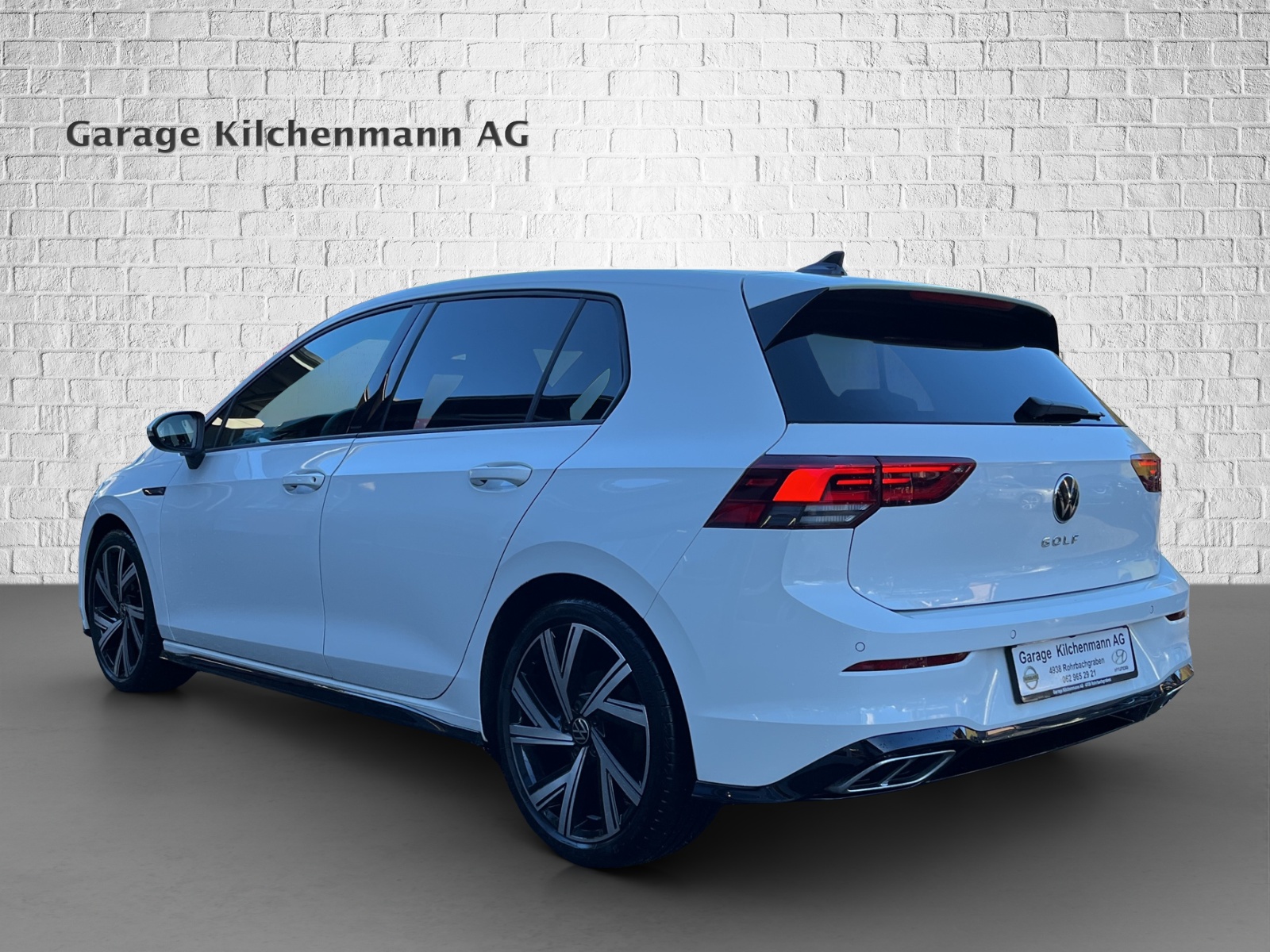 VW Golf 1.5 eTSI mHEV ACT R-Line DSG-showroom-element-2