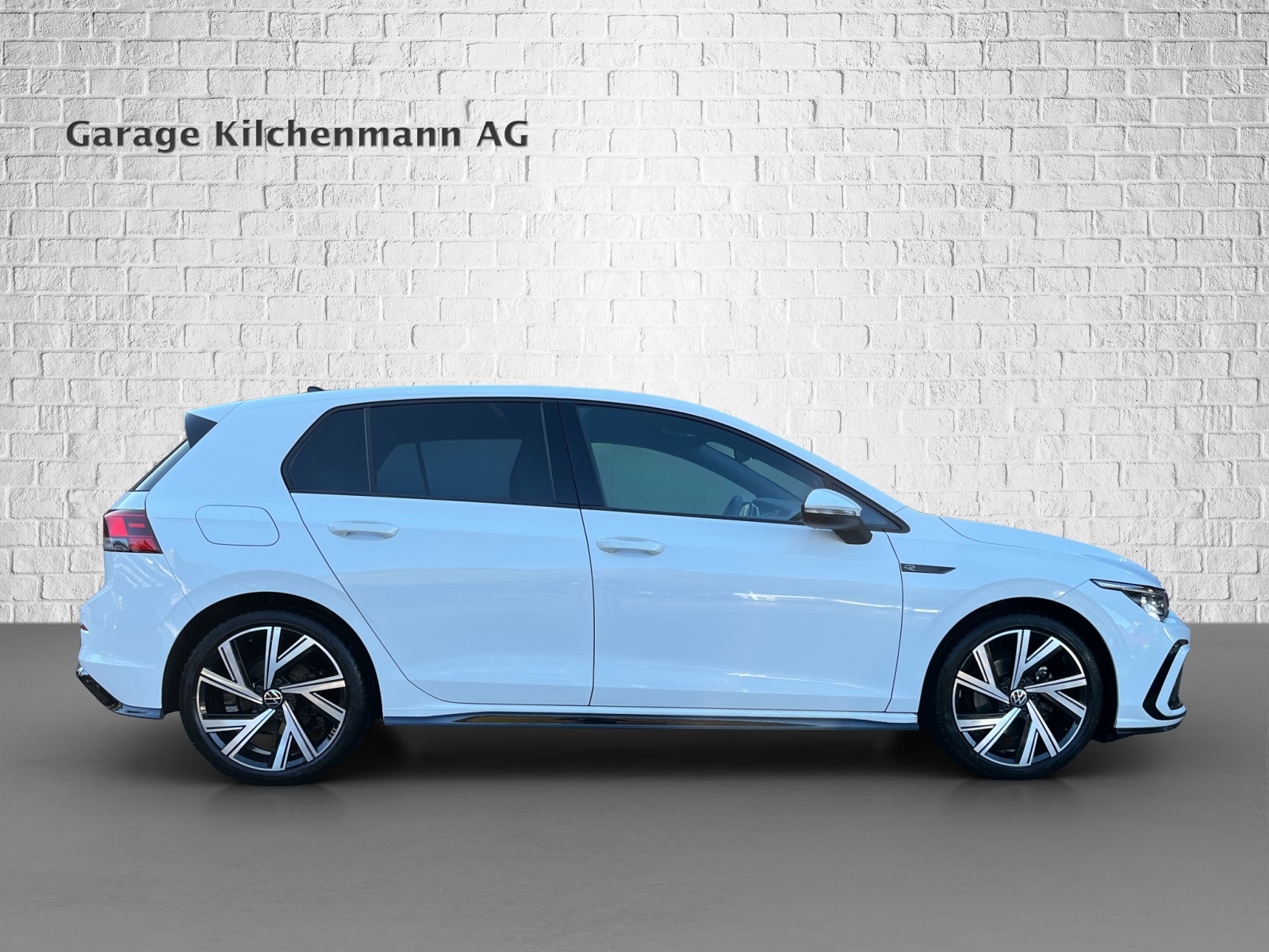 VW Golf 1.5 eTSI mHEV ACT R-Line DSG-image-5
