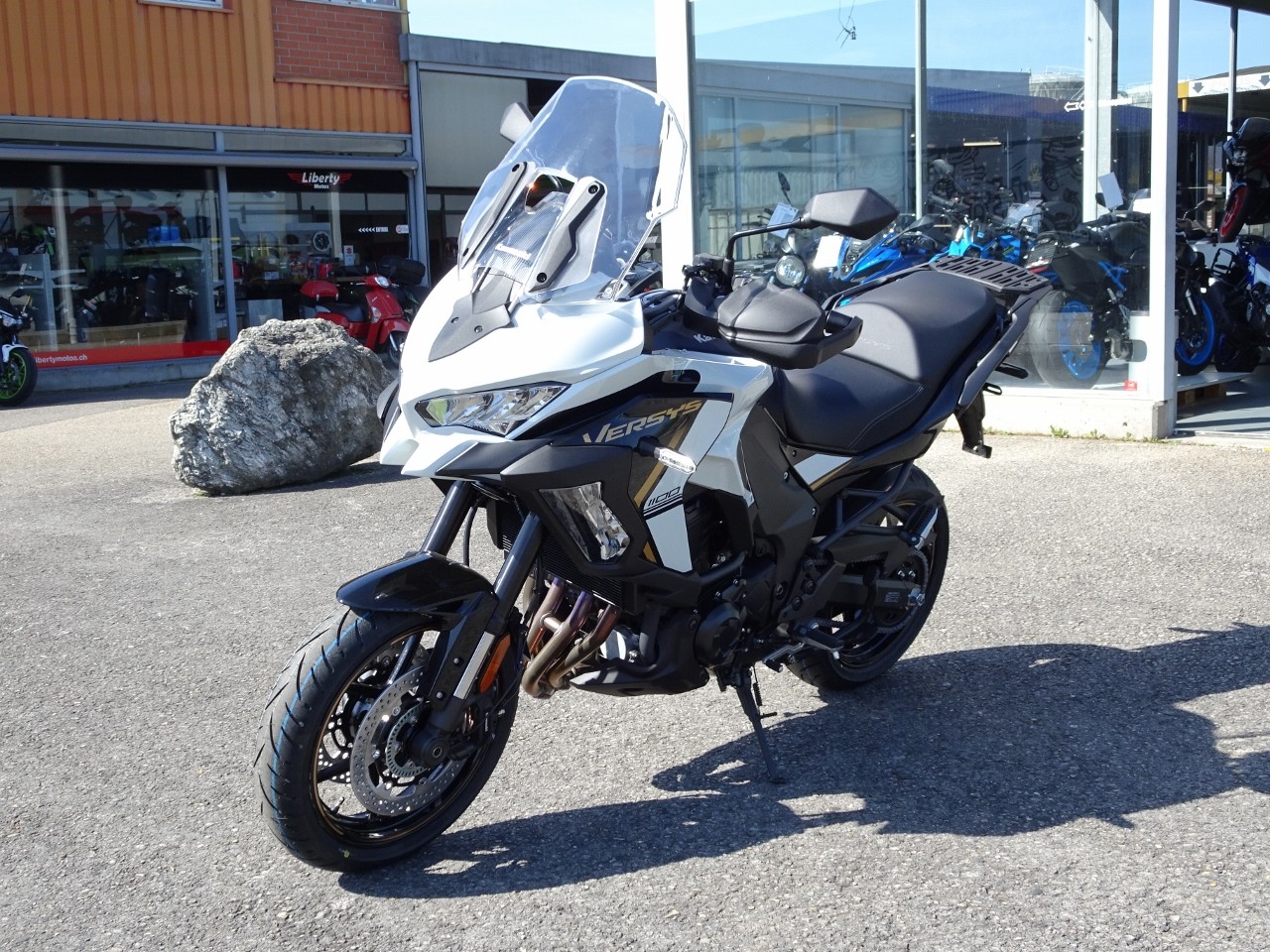 KAWASAKI Versys 1100 S-image-3
