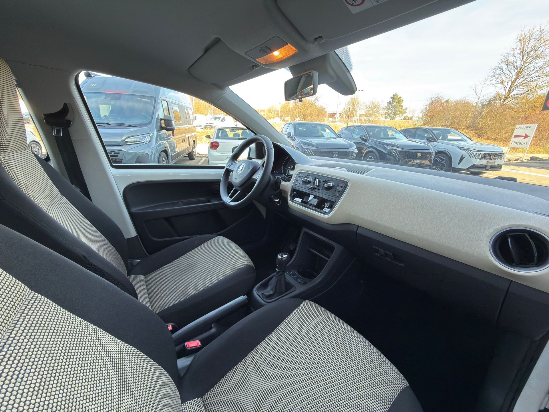 SKODA Citigo 1.0 G-tec Ambition-image-8