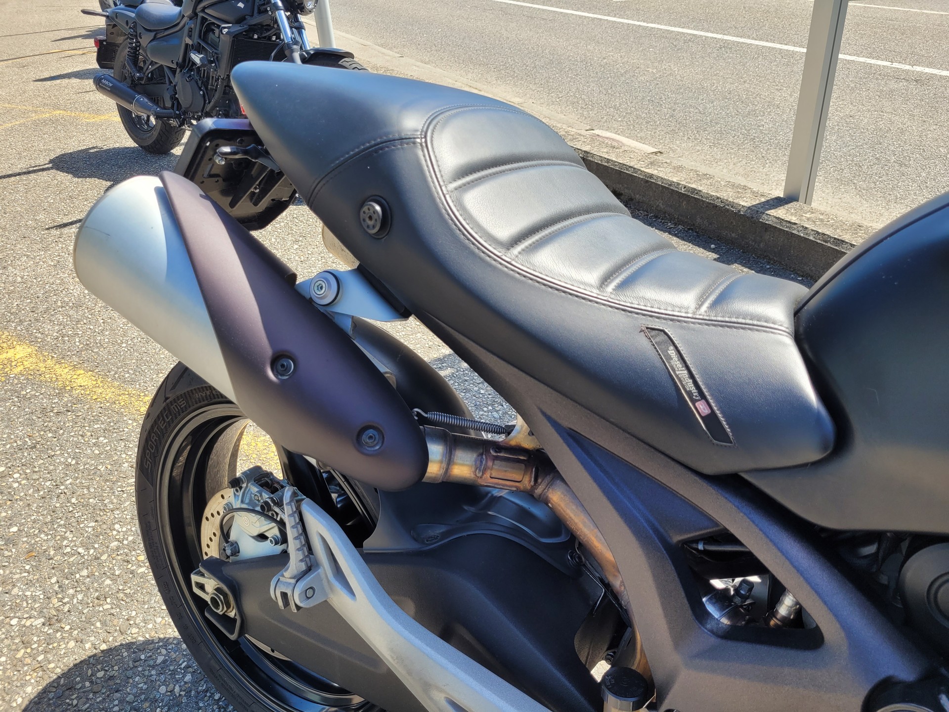 DUCATI Monster 696M ABS-image-11