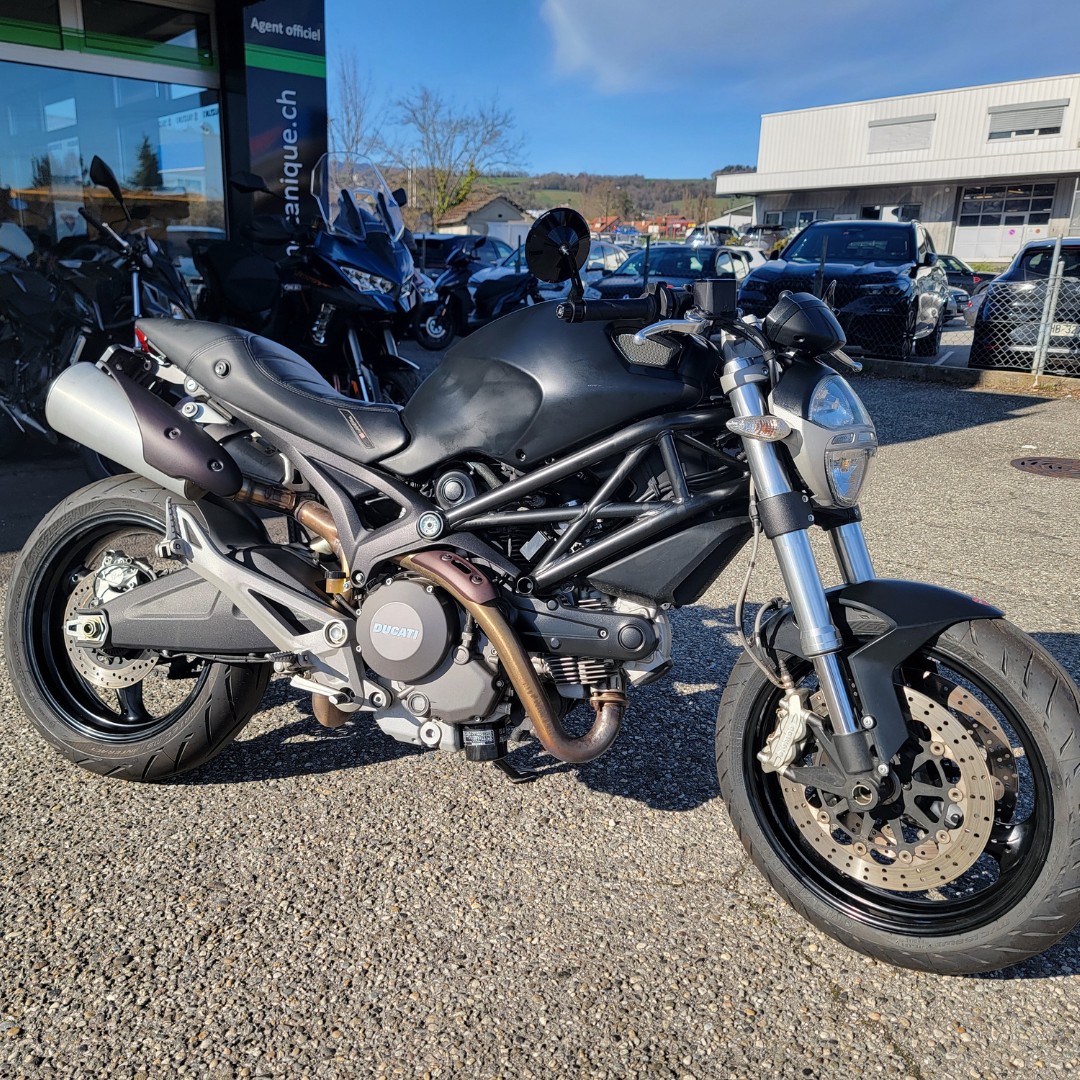 DUCATI Monster 696M ABS-image-1