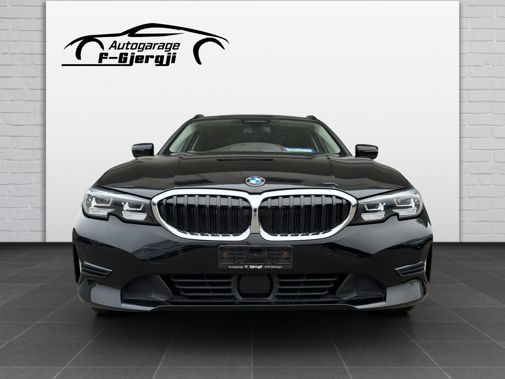 BMW 320d xDrive 48V Touring Steptronic-showroom-element-2