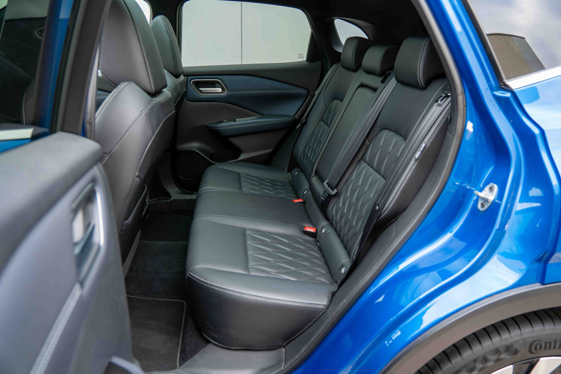 NISSAN Qashqai 1.3 DIG-T MHEV Tekna+ Xtronic 4x4-image-14