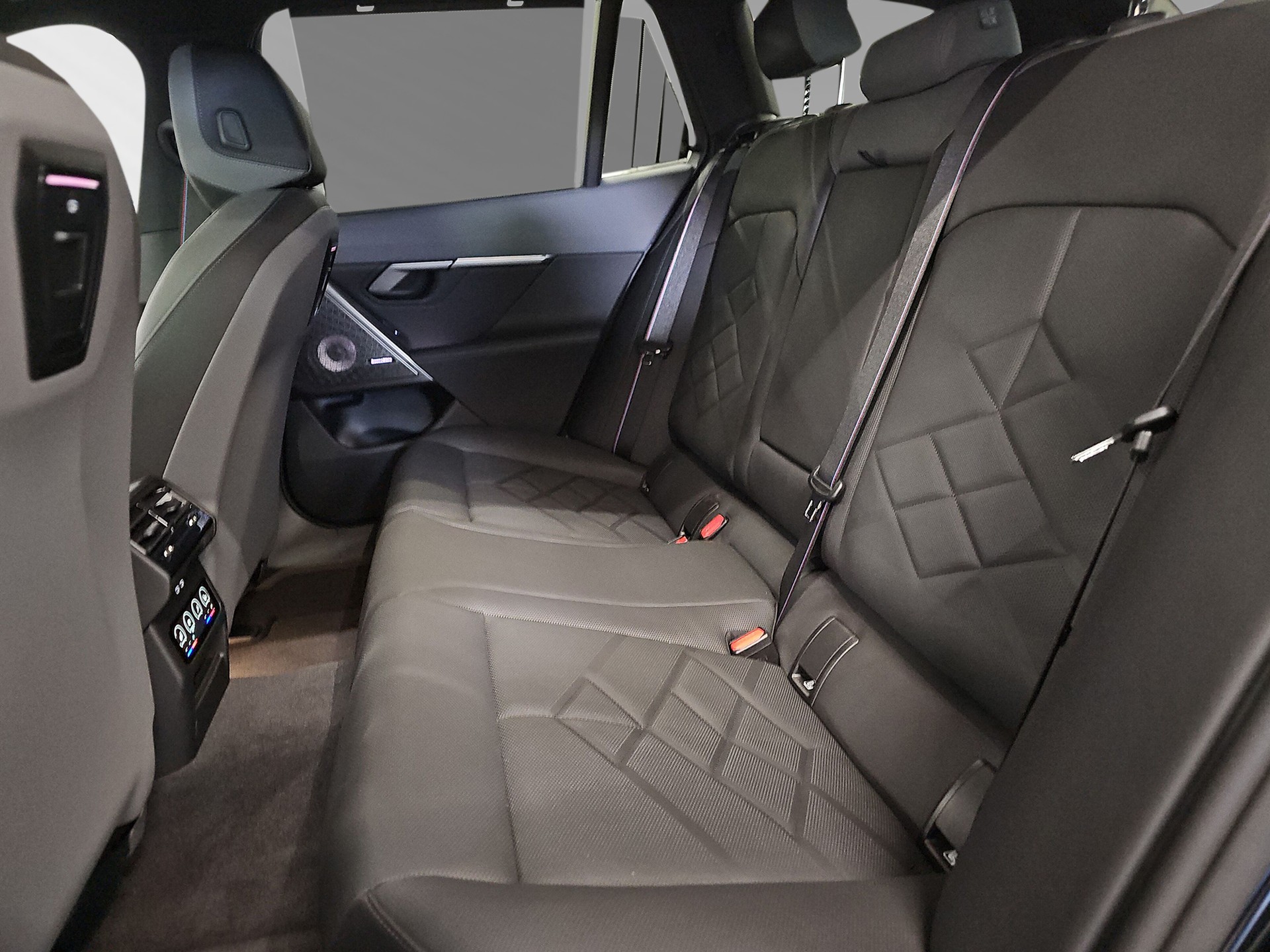 BMW 520d xDrive 48V Touring M Sport Pro Steptronic-image-6