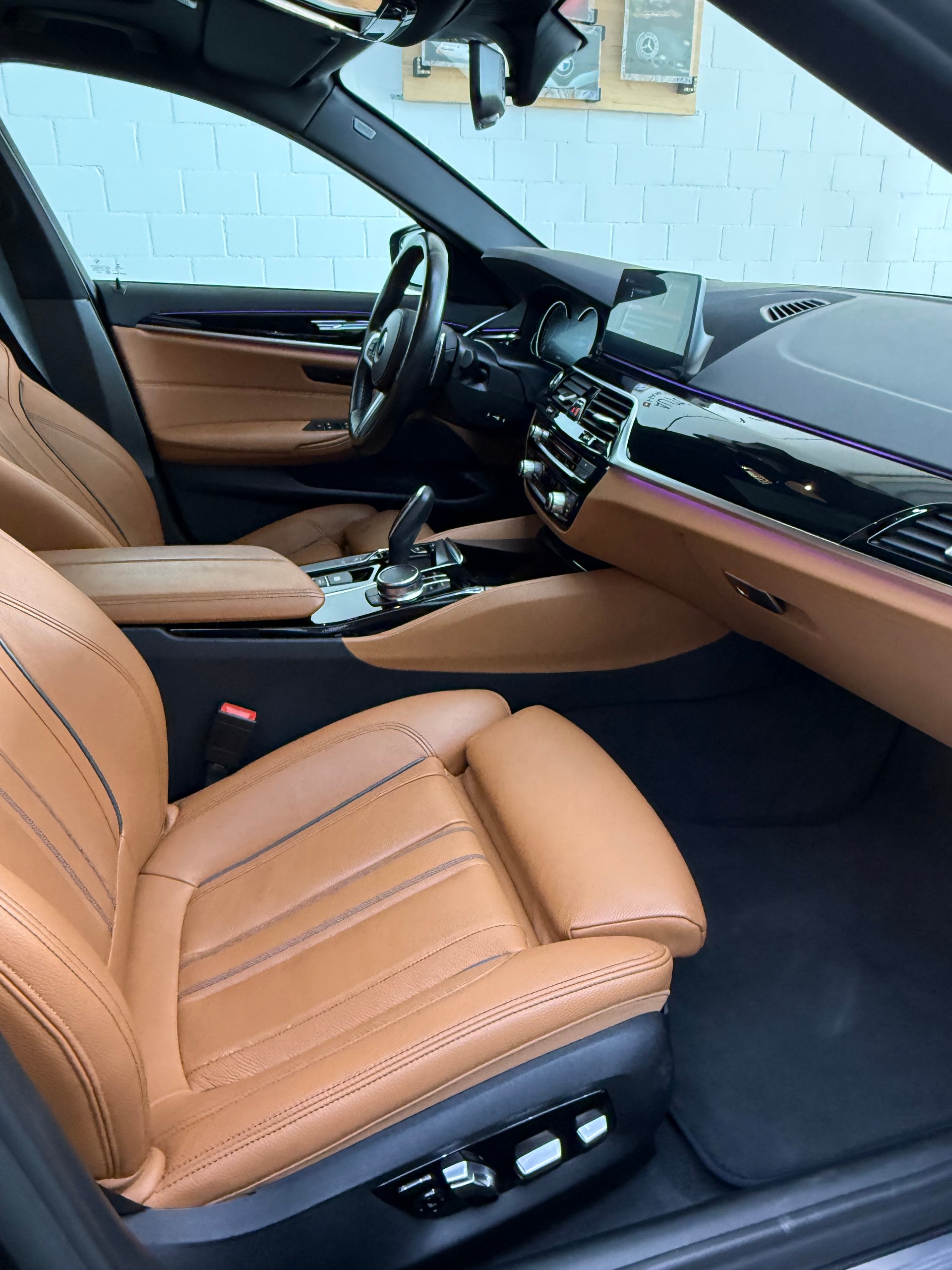 BMW 540i xDrive Touring M Sport / Vollgarantie! neue Bremsen-image-23