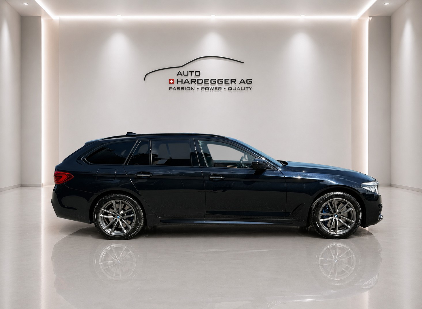 BMW 540i xDrive Touring M Sport / Vollgarantie! neue Bremsen-image-11