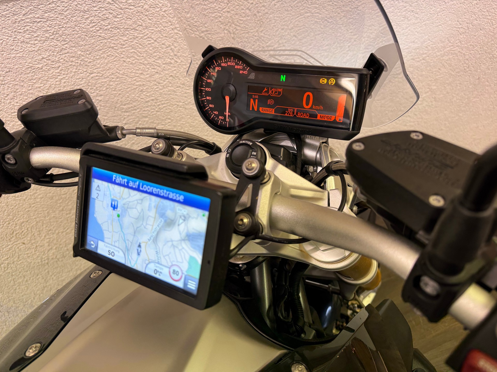 BMW R 1200 R ABS-image-2