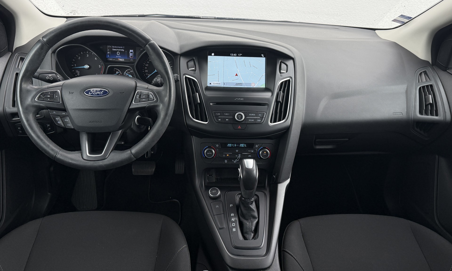 FORD Focus 1.5 TDCi Titanium PowerShift-image-18