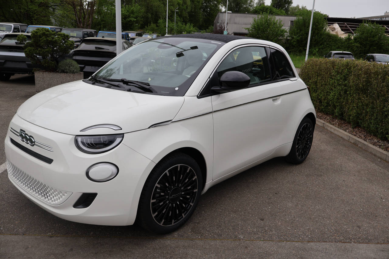 FIAT 500 Cabrio 1.0 Hybrid La Prima-image-6