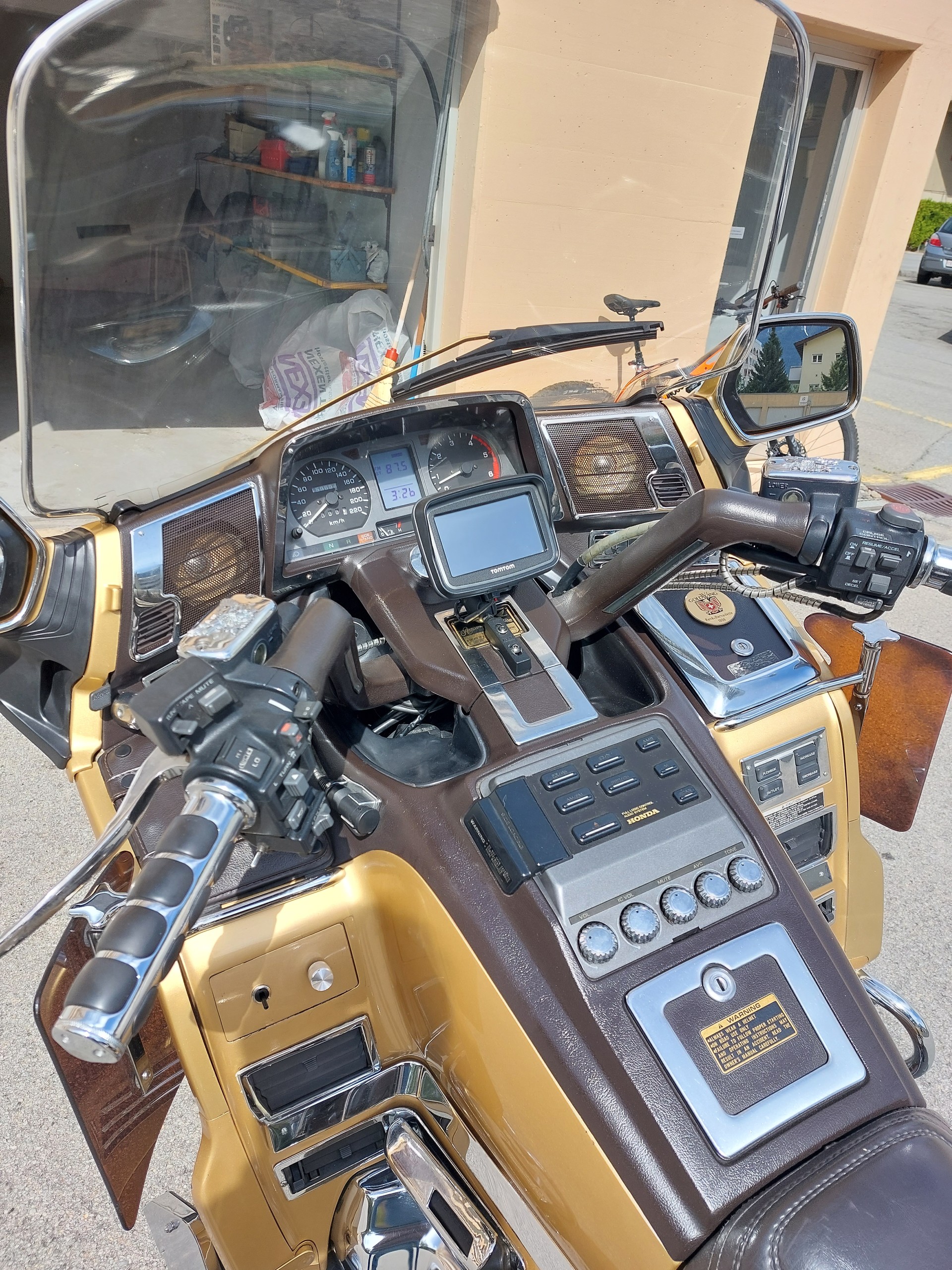 HONDA Goldwing-image-1