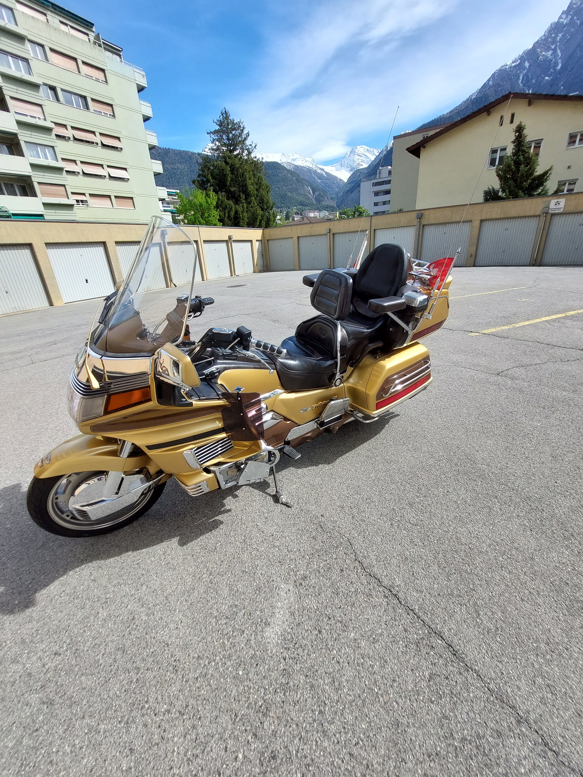 HONDA Goldwing