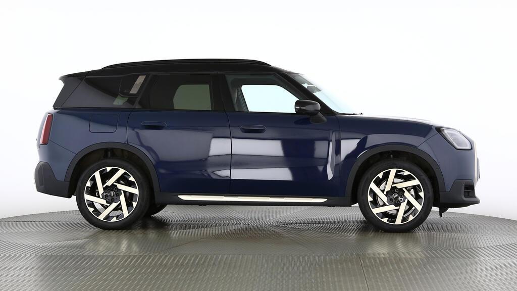 MINI Countryman S ALL4-showroom-element-2