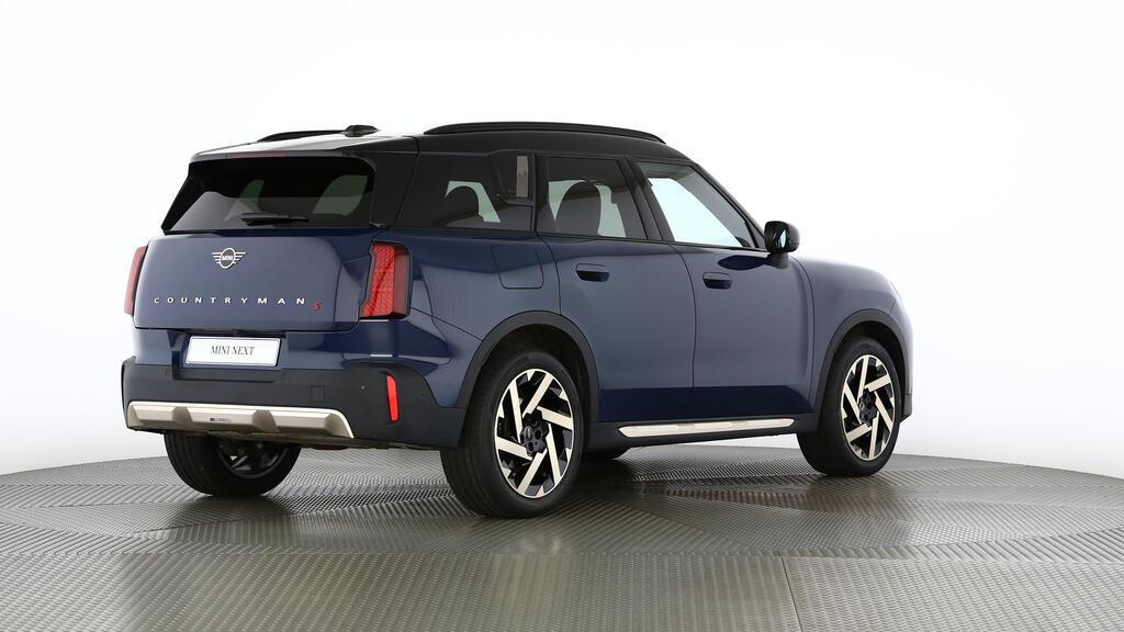 MINI Countryman S ALL4-image-4