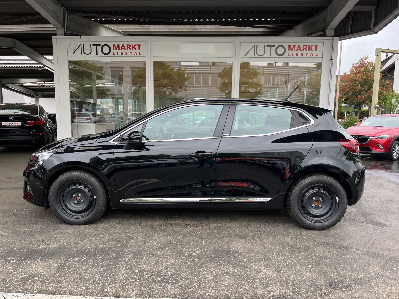 RENAULT Clio 1.6 E-Tech Intens-showroom-element-2