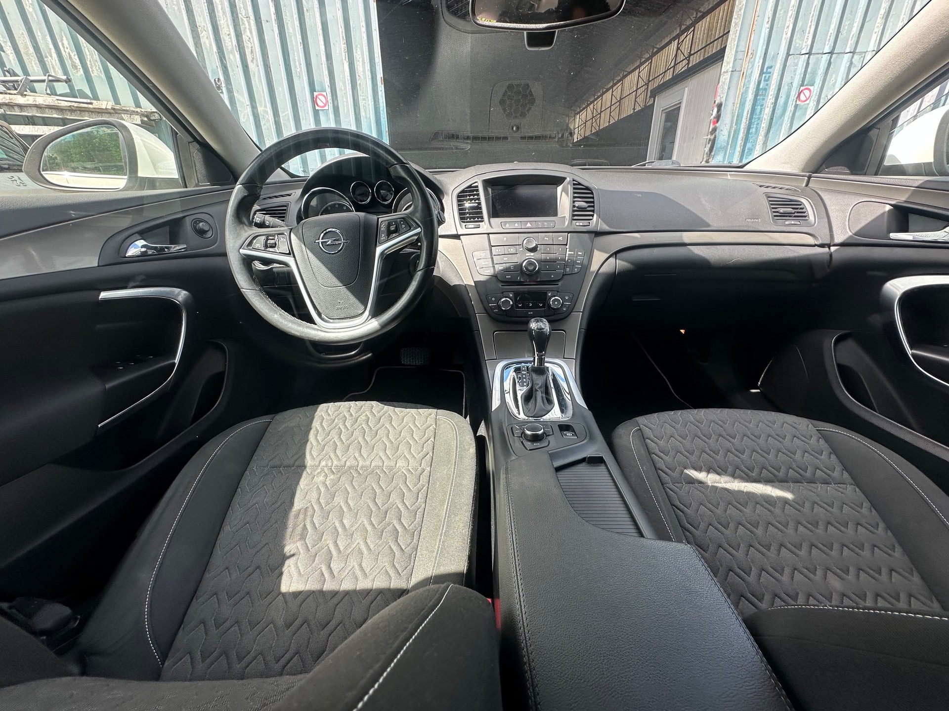 OPEL Insignia Sports Tourer 2.0 Turbo Cosmo Automatic-image-8