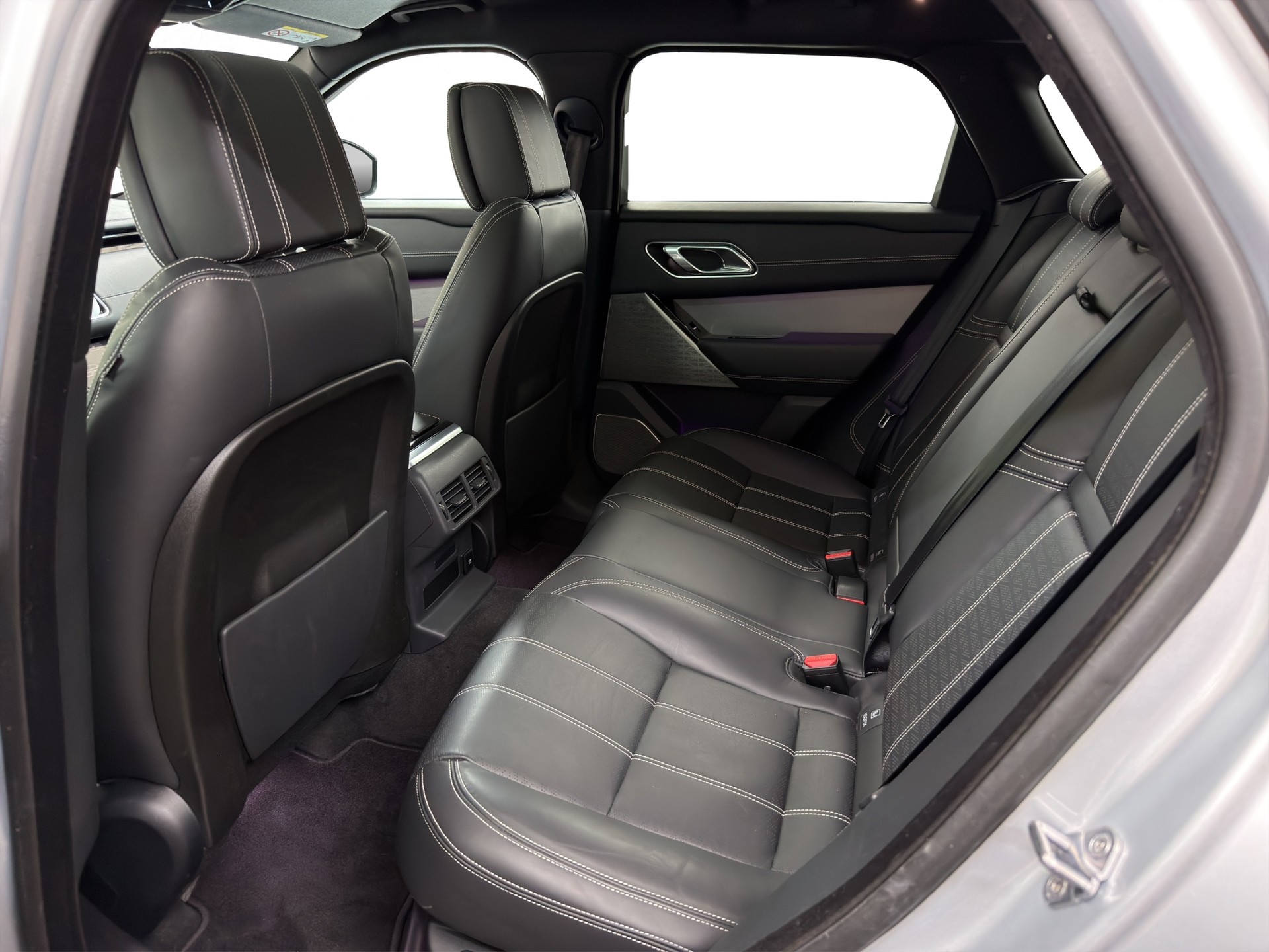 LAND ROVER Range Rover Velar R-Dynamic P 380 HSE Automatic-image-19