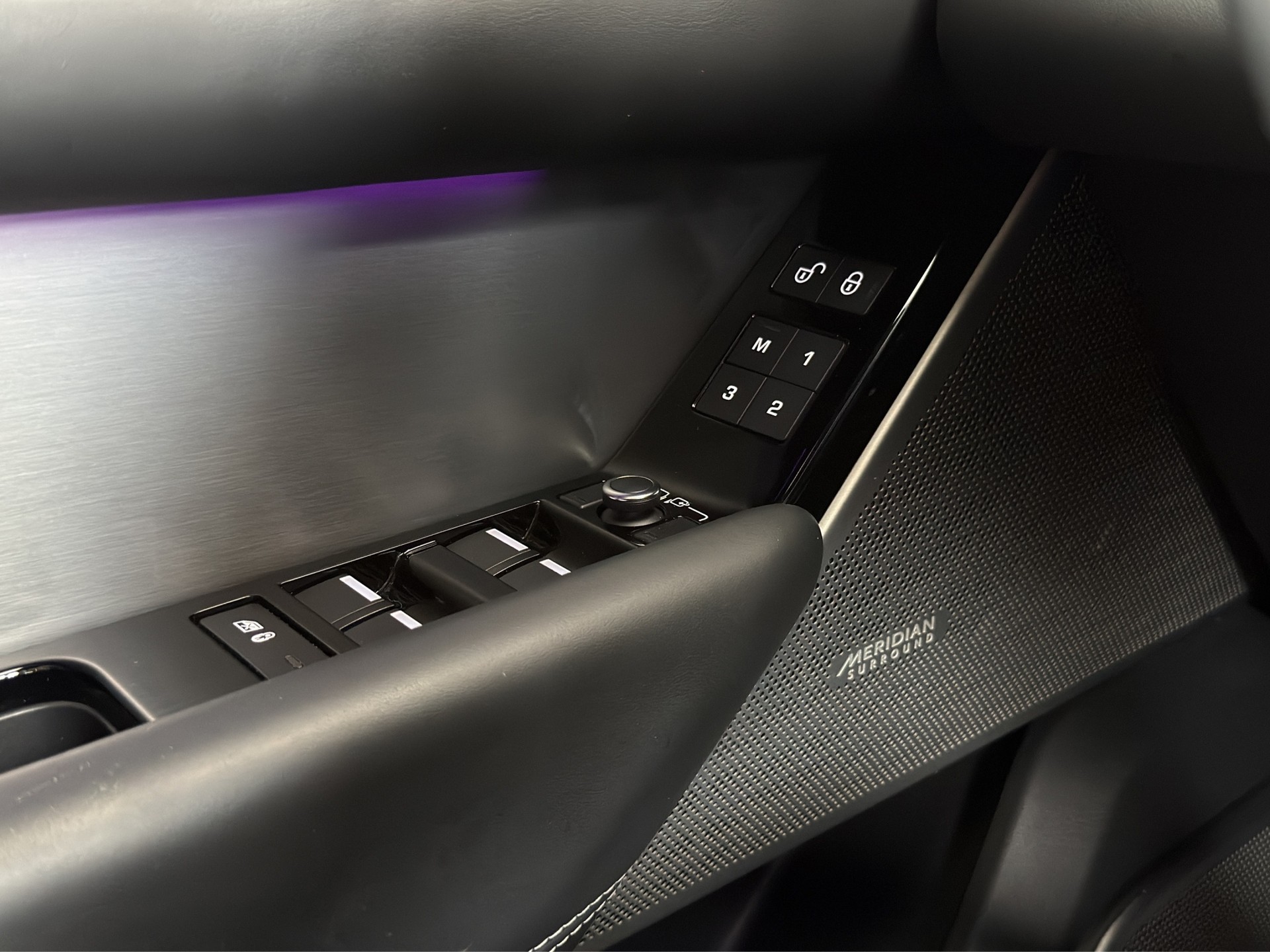 LAND ROVER Range Rover Velar R-Dynamic P 380 HSE Automatic-image-16