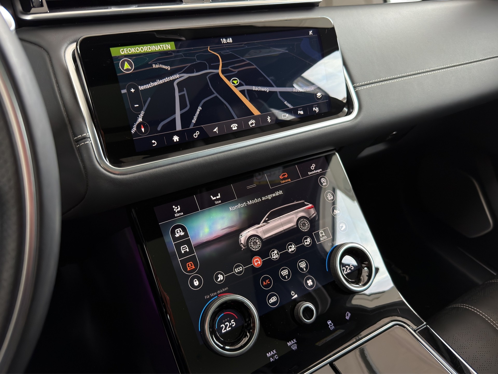 LAND ROVER Range Rover Velar R-Dynamic P 380 HSE Automatic-image-13