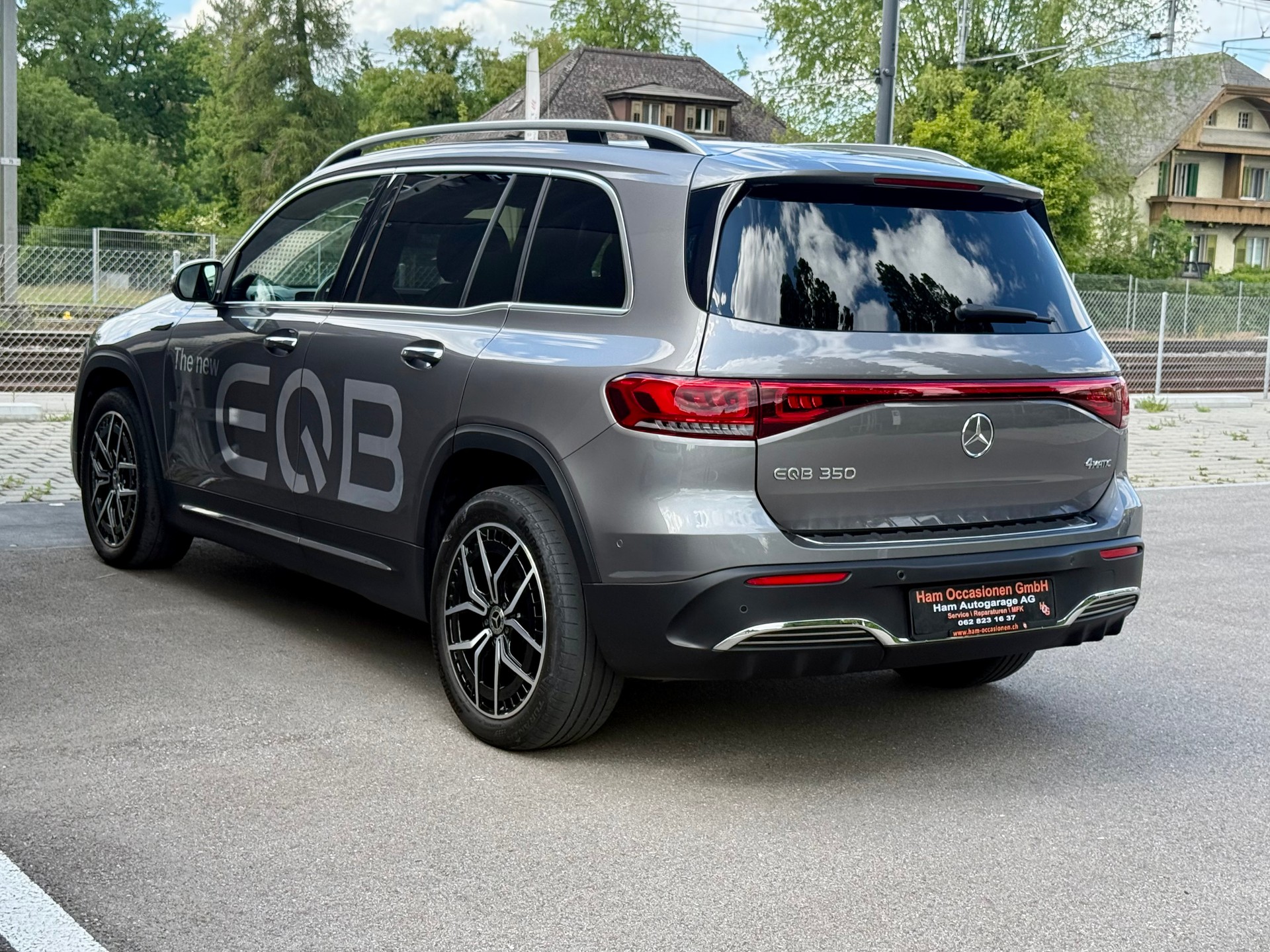 MERCEDES-BENZ EQB 350 AMG Line 4Matic-showroom-element-2