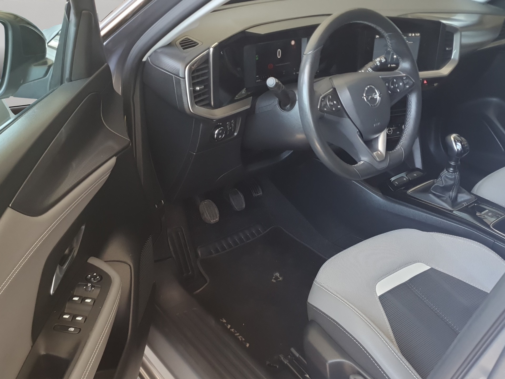 OPEL Mokka 1.2 Direct Injection Turbo Edition-image-9