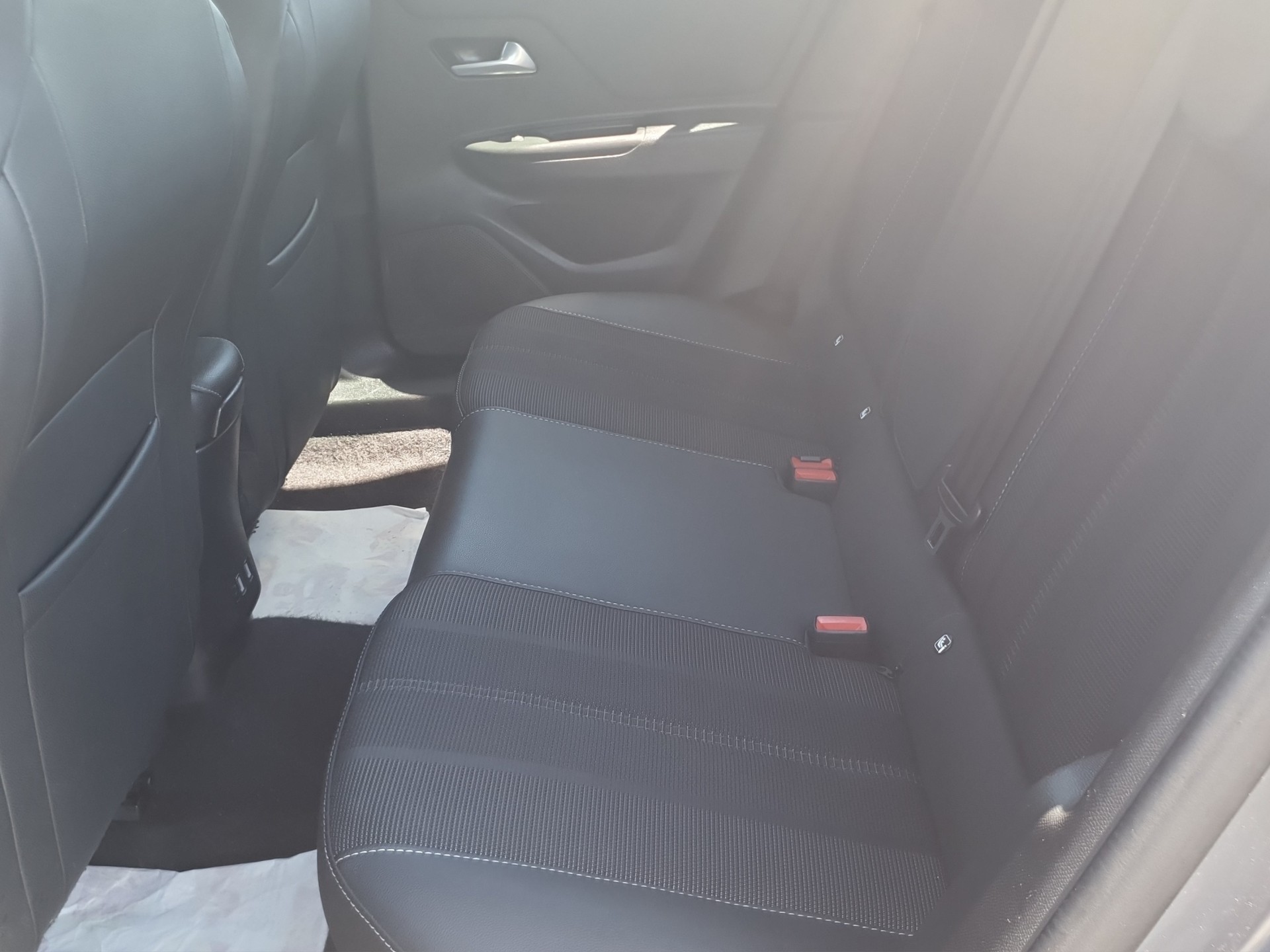 OPEL Mokka 1.2 Direct Injection Turbo Edition-image-14