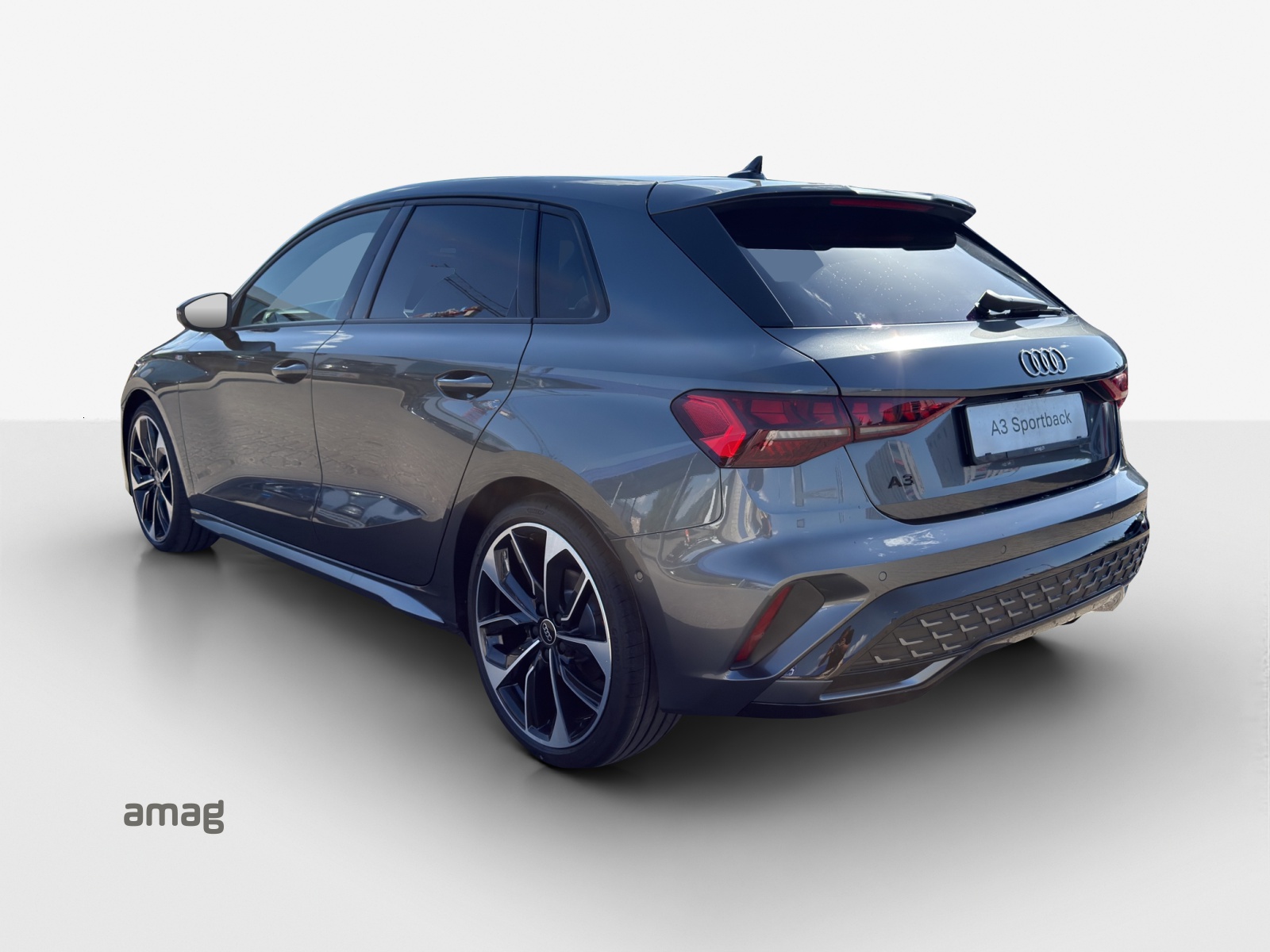 AUDI A3 Sportback TFSI 110 kW S line Attraction S tronic-showroom-element-2