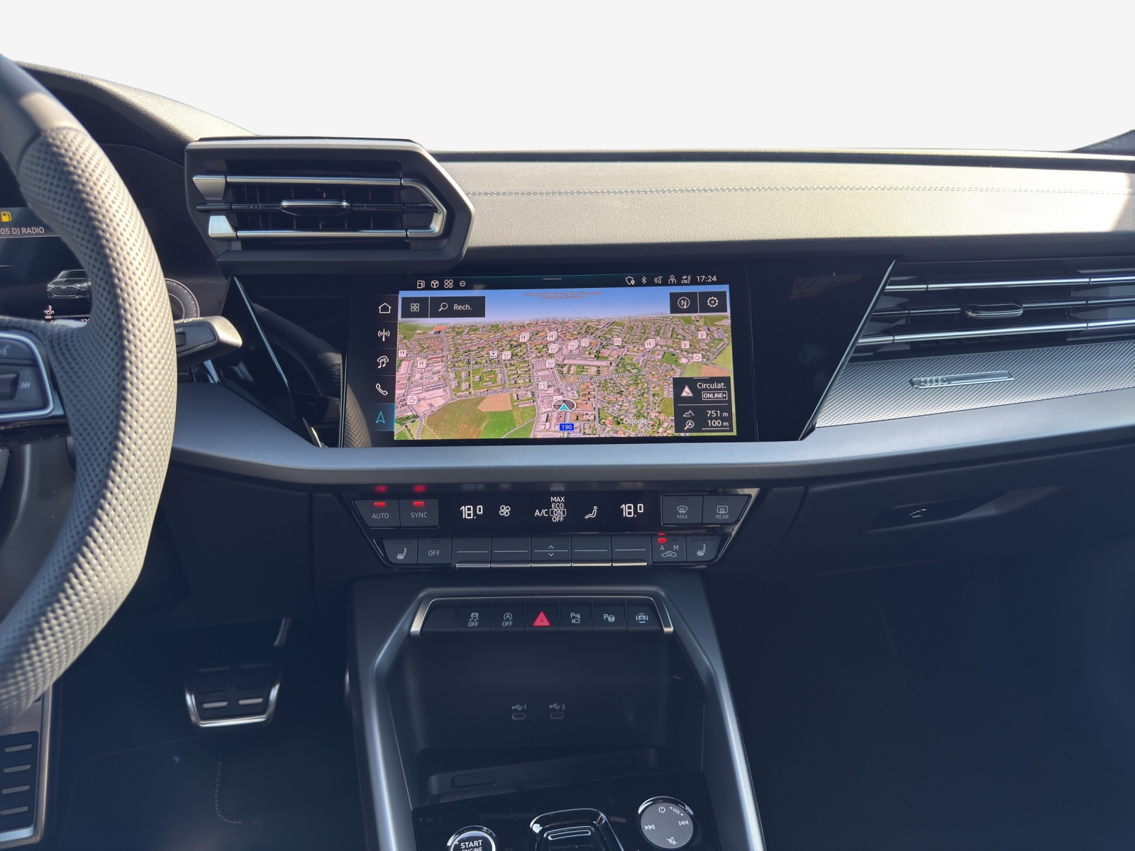 AUDI A3 Sportback TFSI 110 kW S line Attraction S tronic-image-12