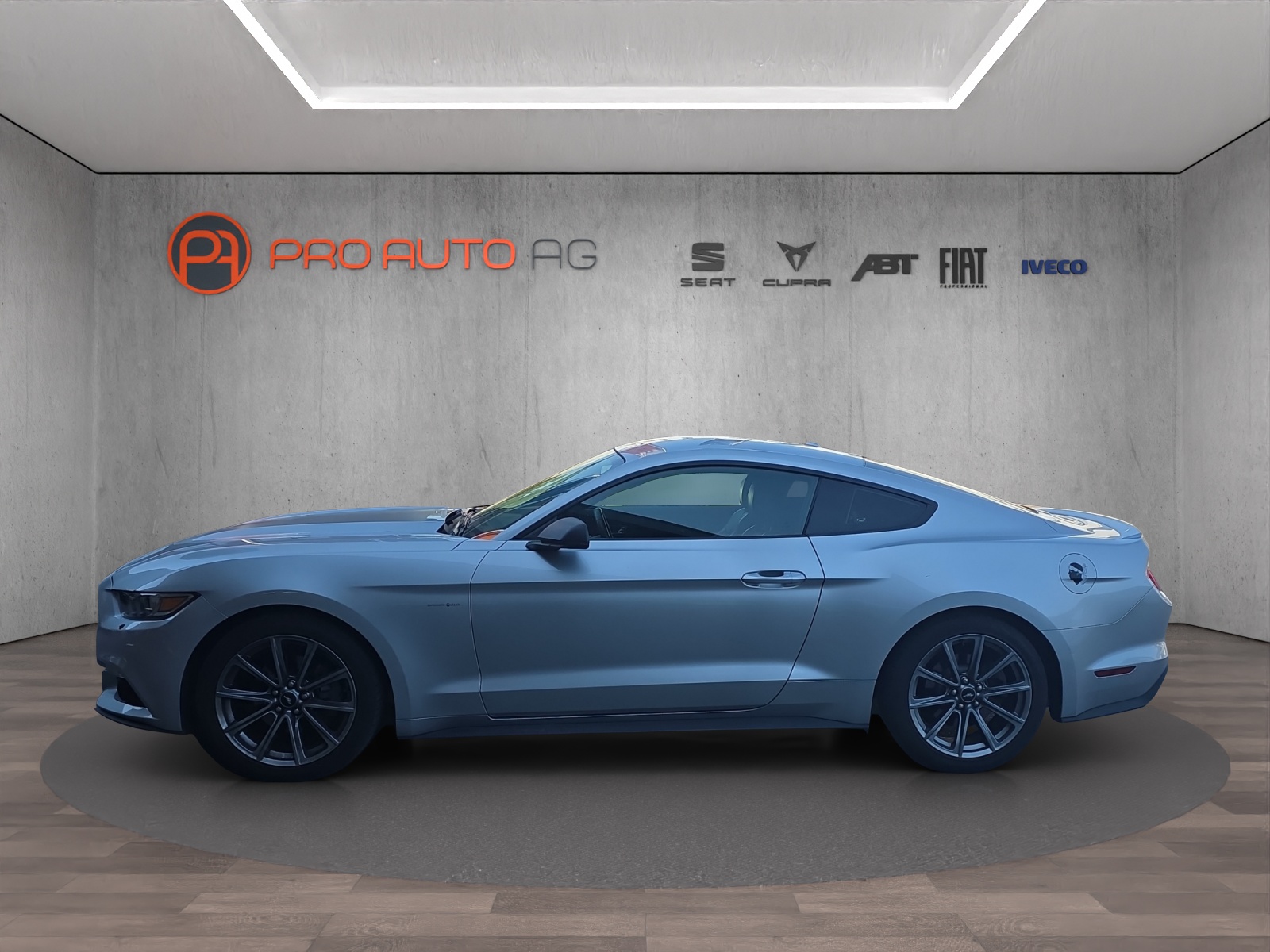 FORD Mustang Fastback 2.3 Automat-showroom-element-1