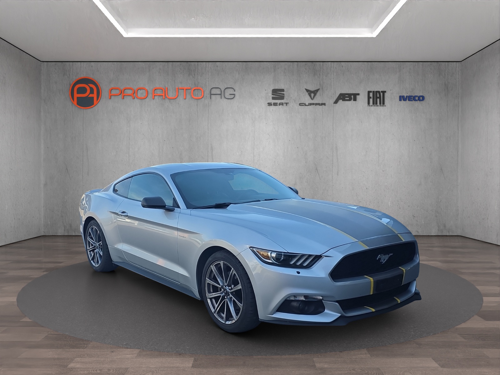 FORD Mustang Fastback 2.3 Automat-image-6