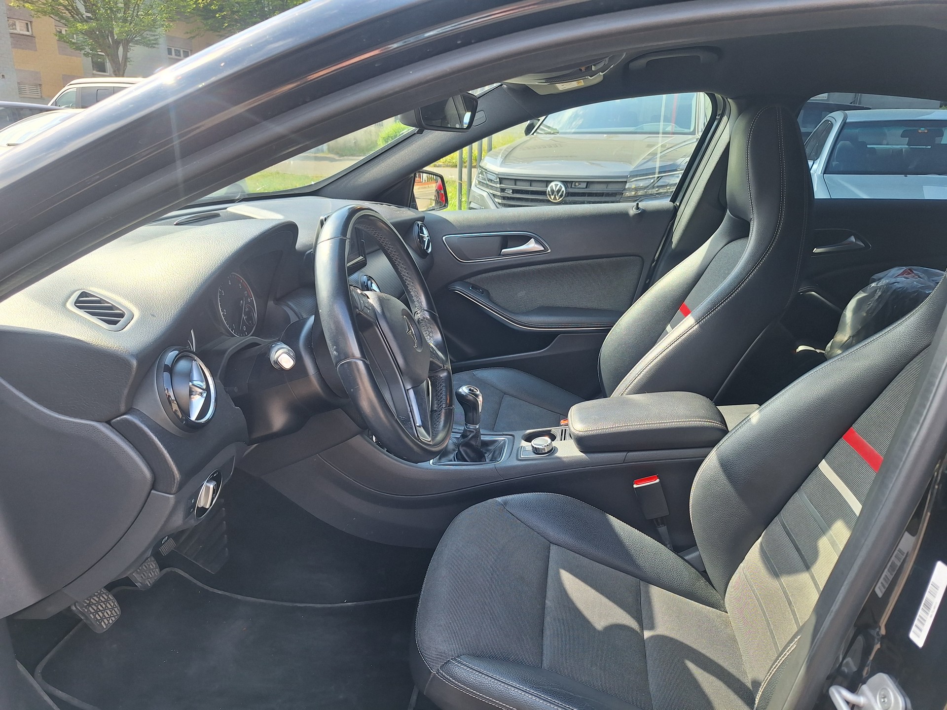 MERCEDES-BENZ A 180 CDI-image-6