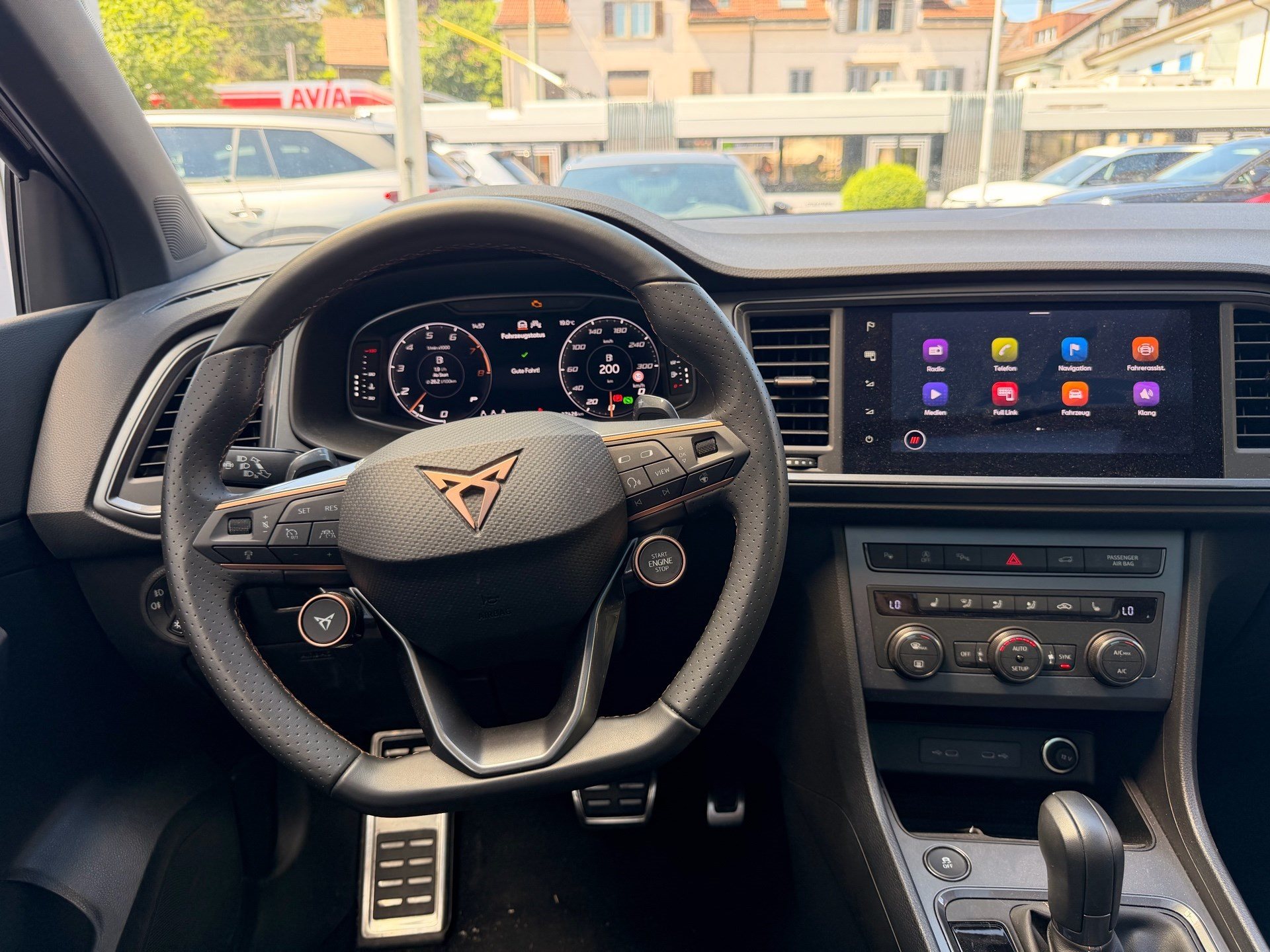 CUPRA Ateca VZ 4Drive *** PANORAMADACH & ANHÄNGERKUPPLUNG ***-image-8
