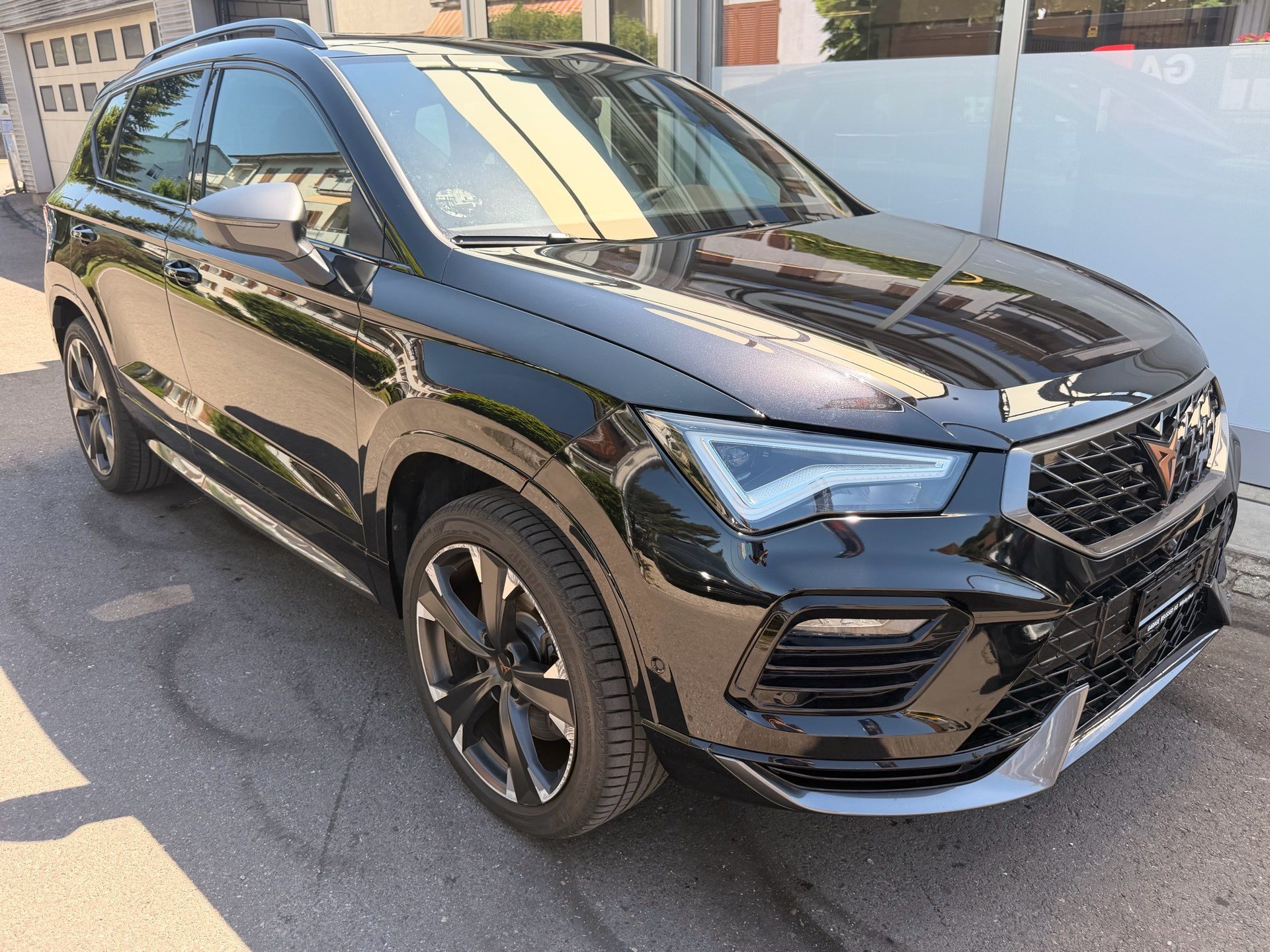 CUPRA Ateca VZ 4Drive *** PANORAMADACH & ANHÄNGERKUPPLUNG ***-showroom-element-2