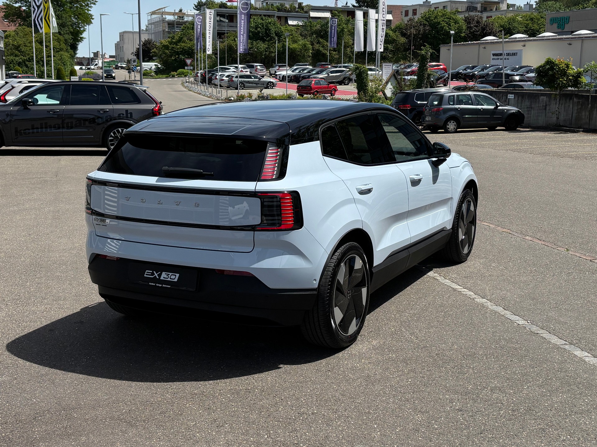 VOLVO EX30 E60 Twin Ultra Performance AWD-image-5