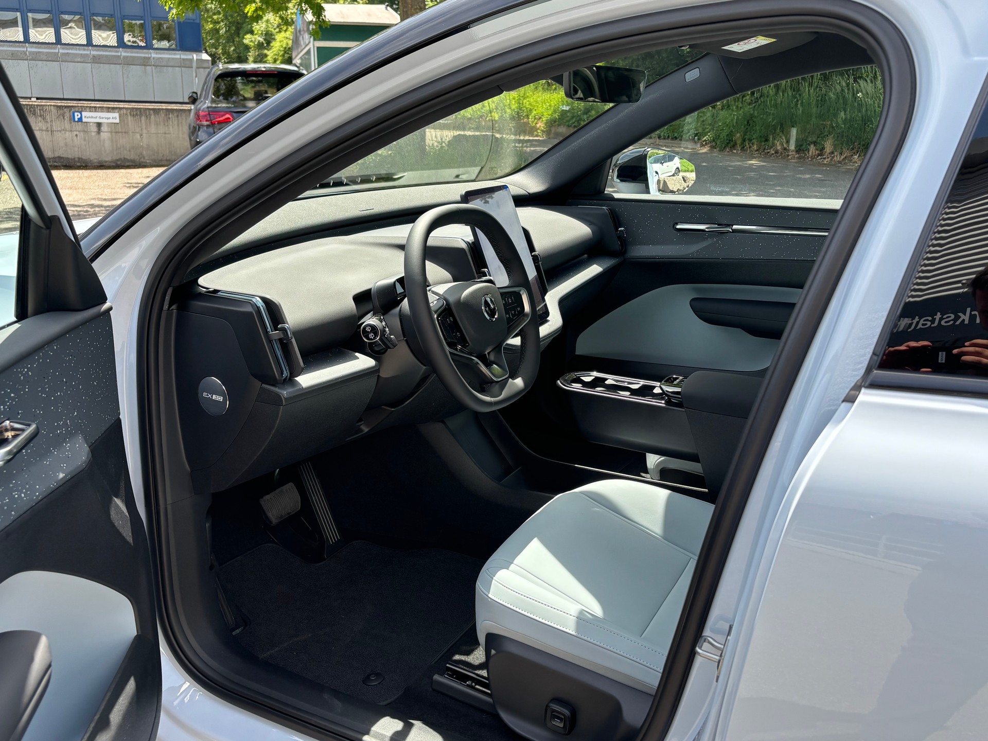 VOLVO EX30 E60 Twin Ultra Performance AWD-showroom-element-2